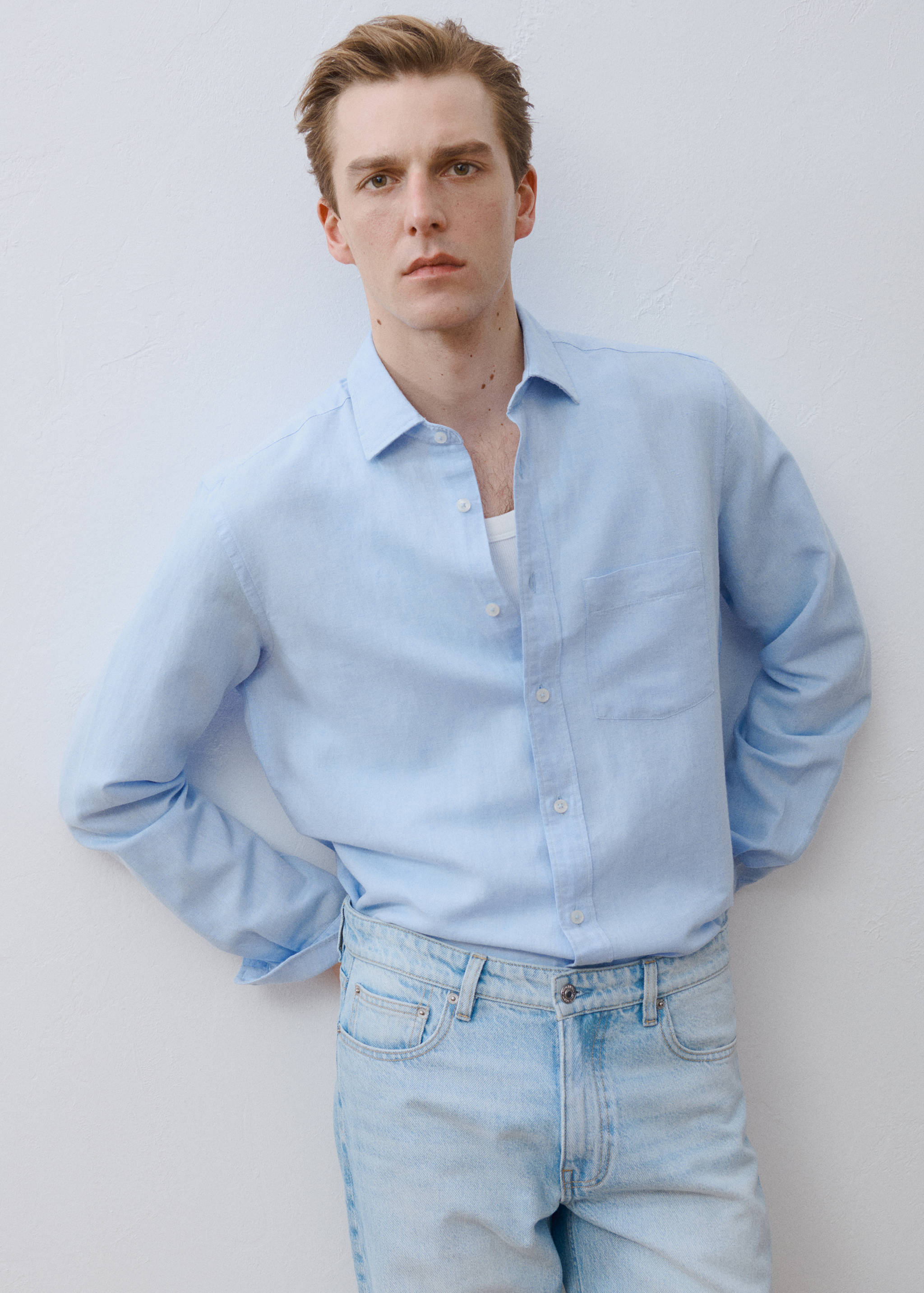 Pocket linen shirt - Details of the article 3