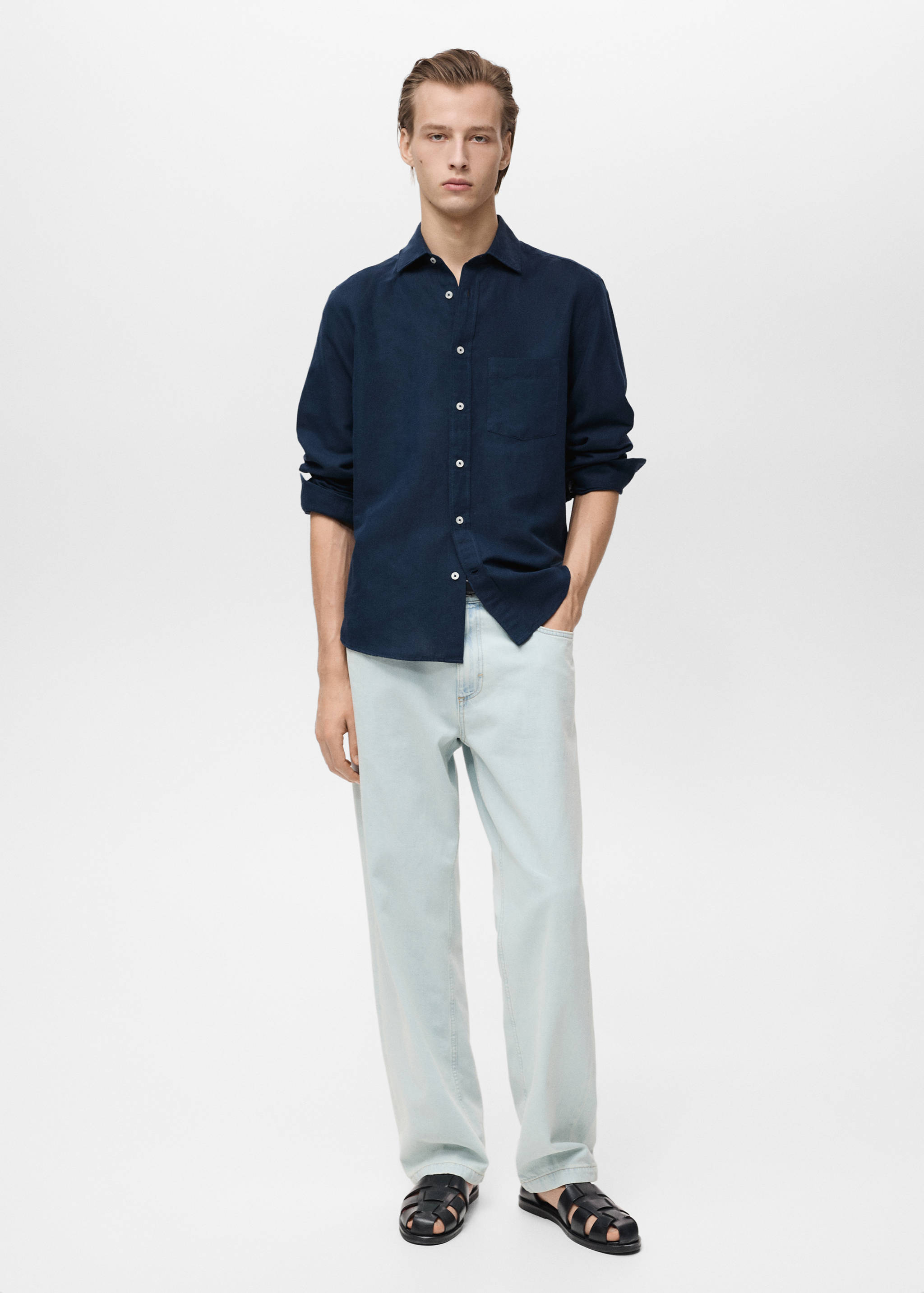 قميص كتان بجيب - رؤية عامة