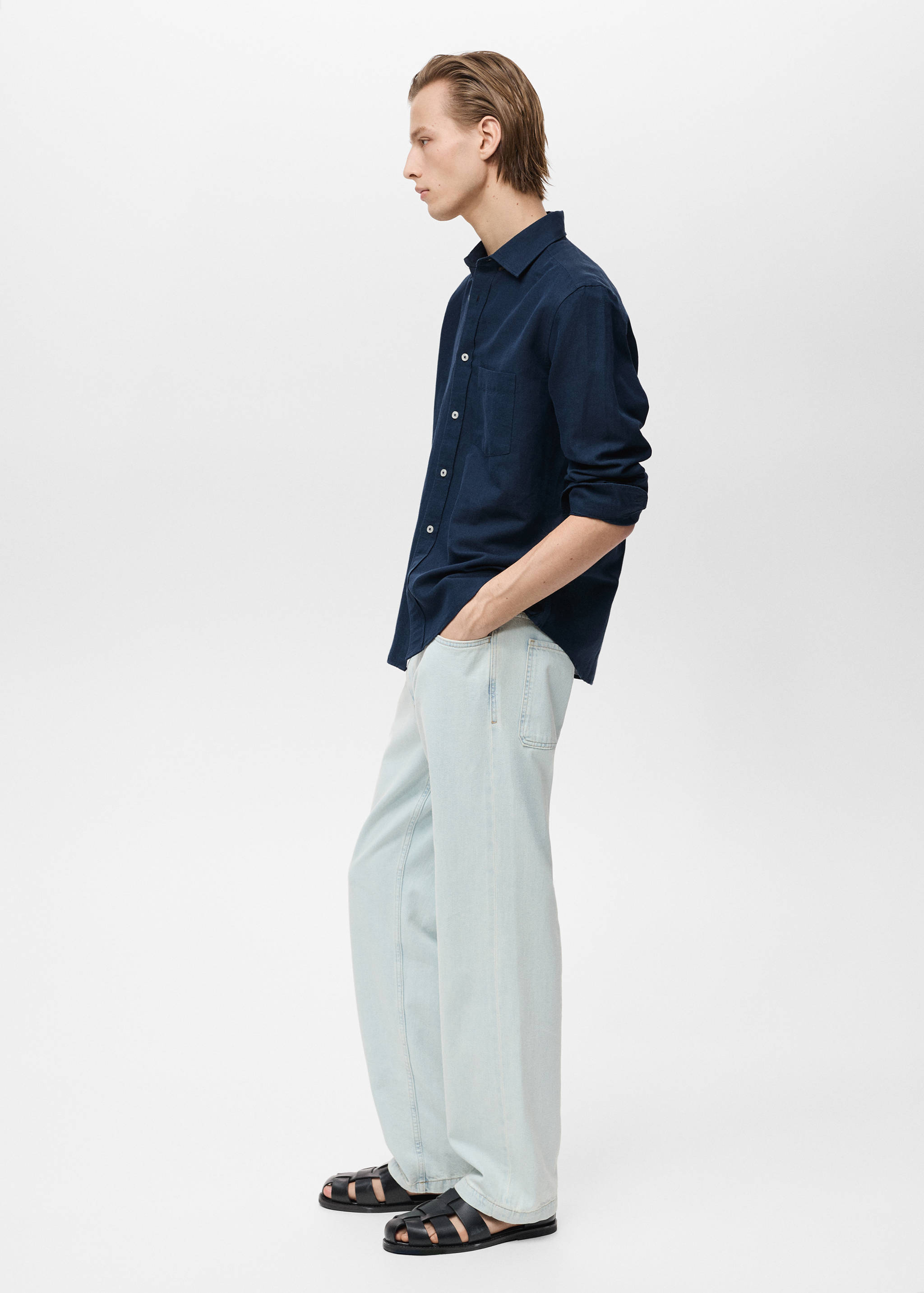 قميص كتان بجيب - تفاصيل المنتج 2