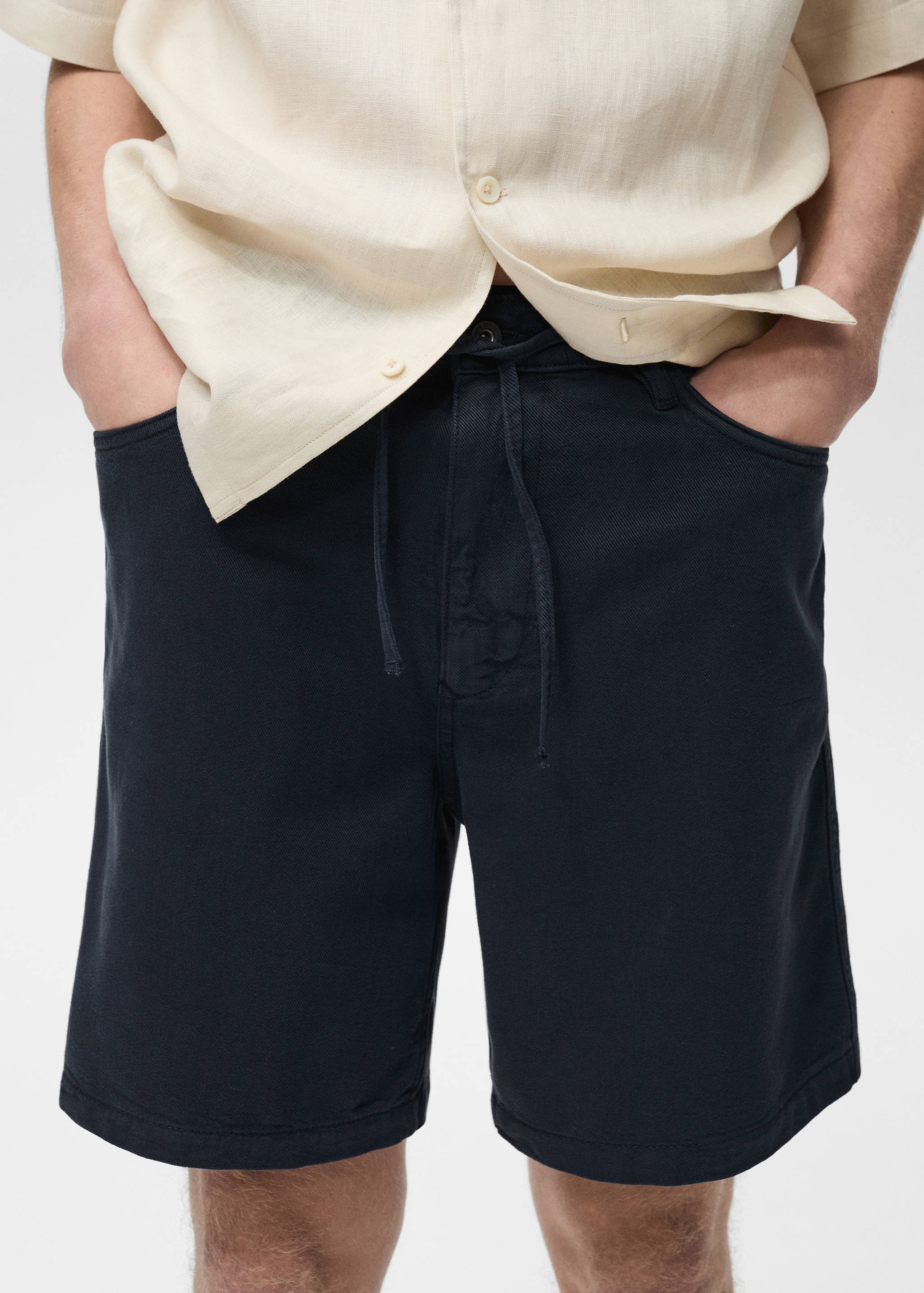 Denim bermuda shorts with drawstring - Details of the article 1