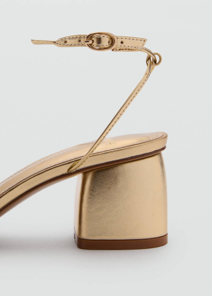 Heeled sandal with crossed straps — Gold