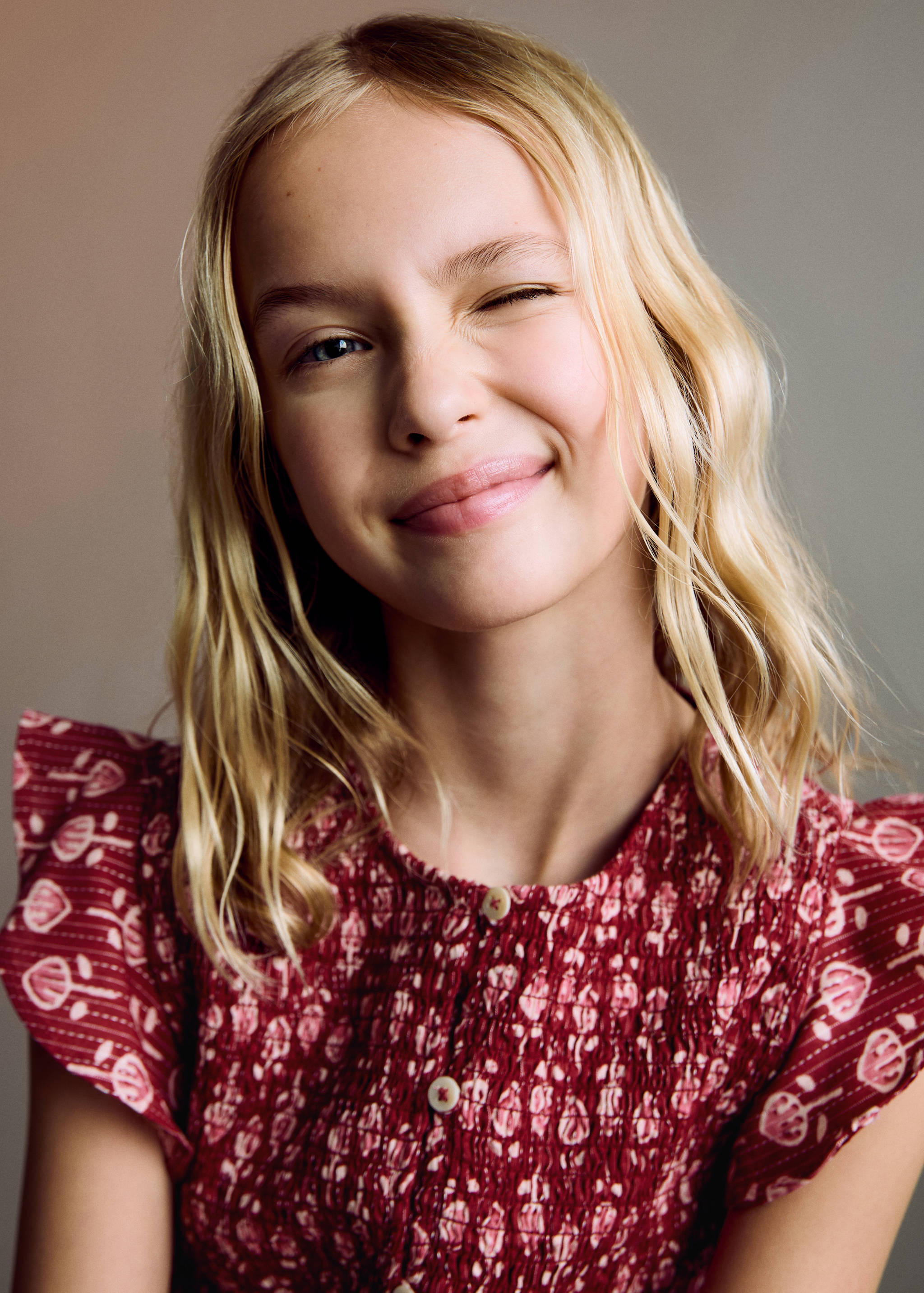 Ruffles printed blouse - Details of the article 1