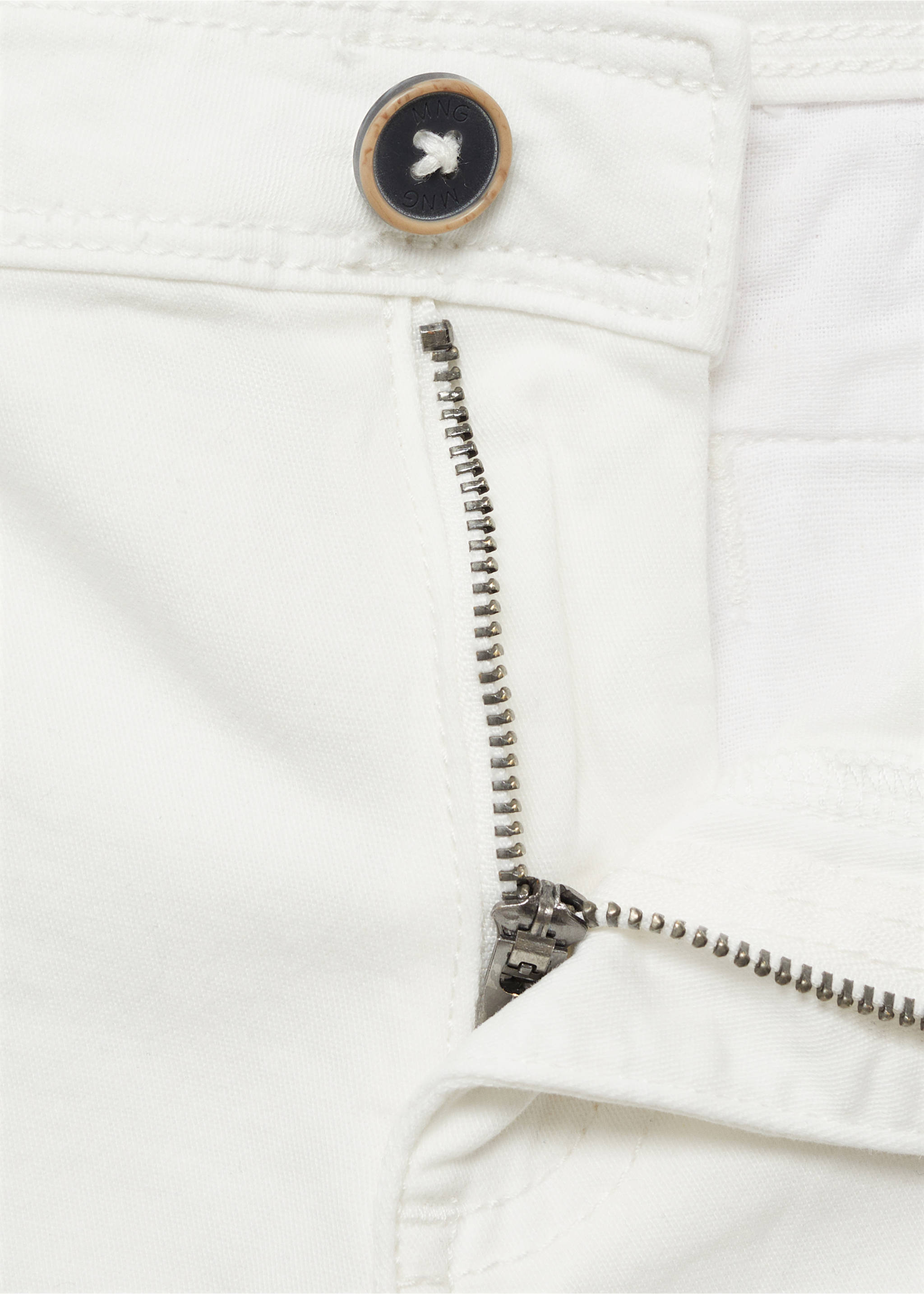 Bermudas algodón cargo - Detalle del artículo 8, Blanco. Ref: 87075945-00.