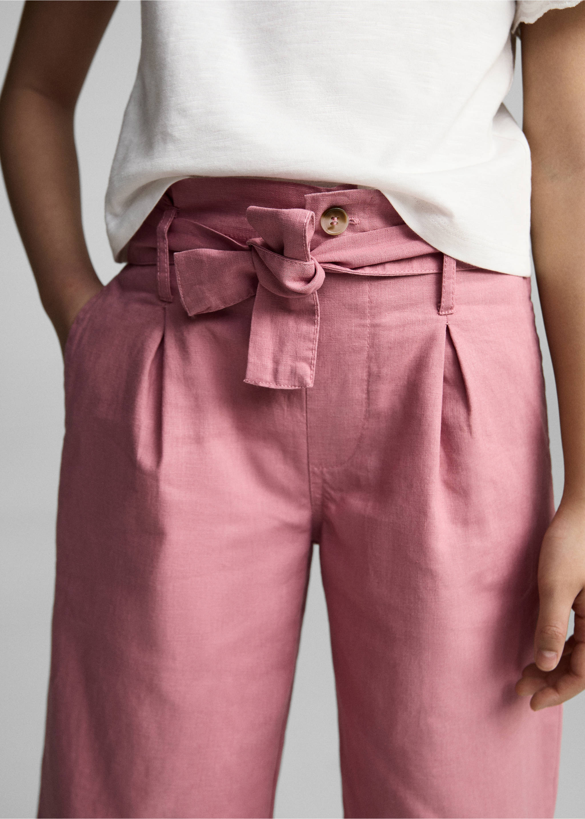 Pantalón lino cinturón - Detalle del artículo 3, Rosa. Ref: 87075964-00.