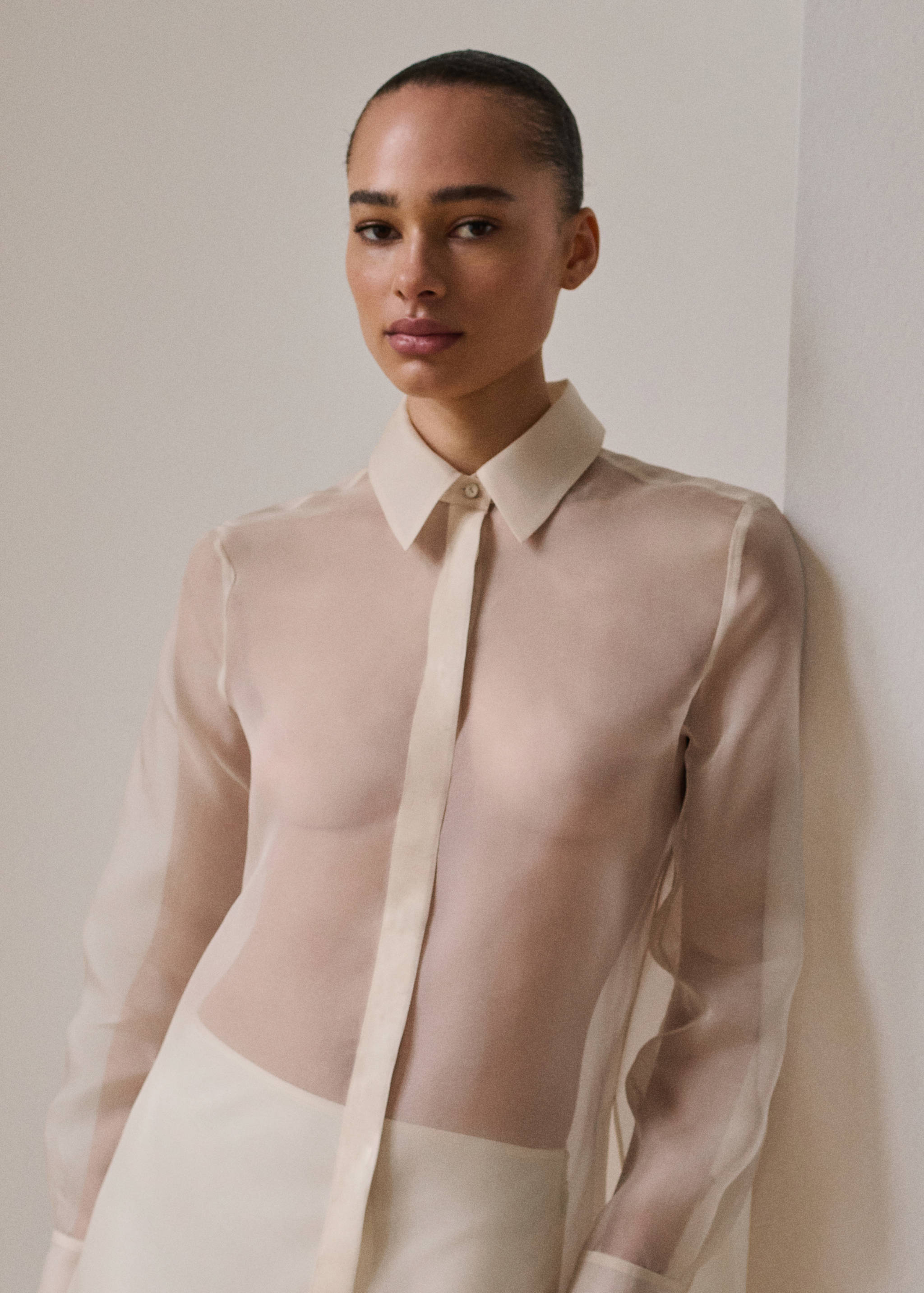 Semi-transparent silk organza shirt - Details of the article 1
