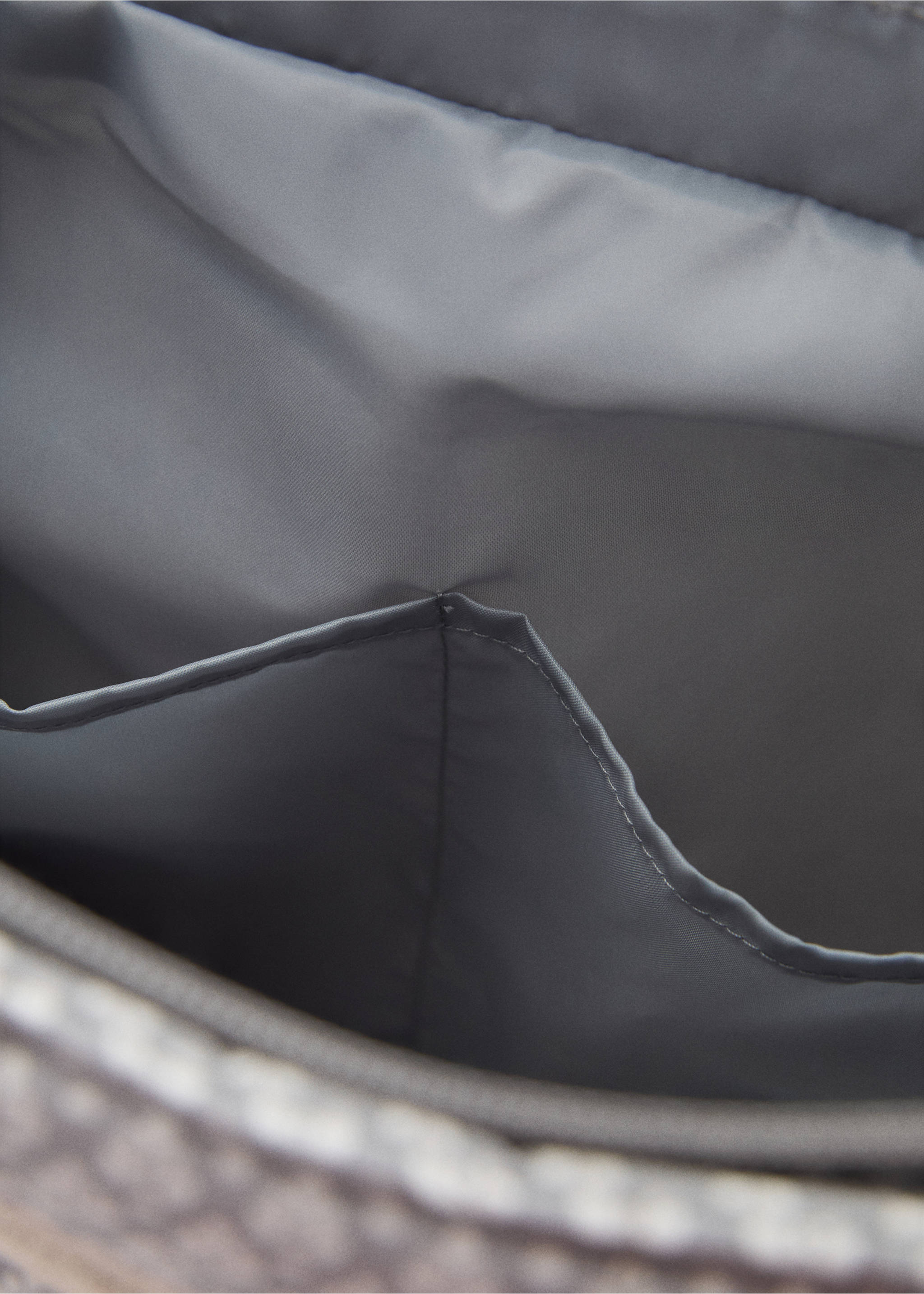 Bolsa maternidad - Detalle del artículo 2, Gris. Ref: 87075982-00.