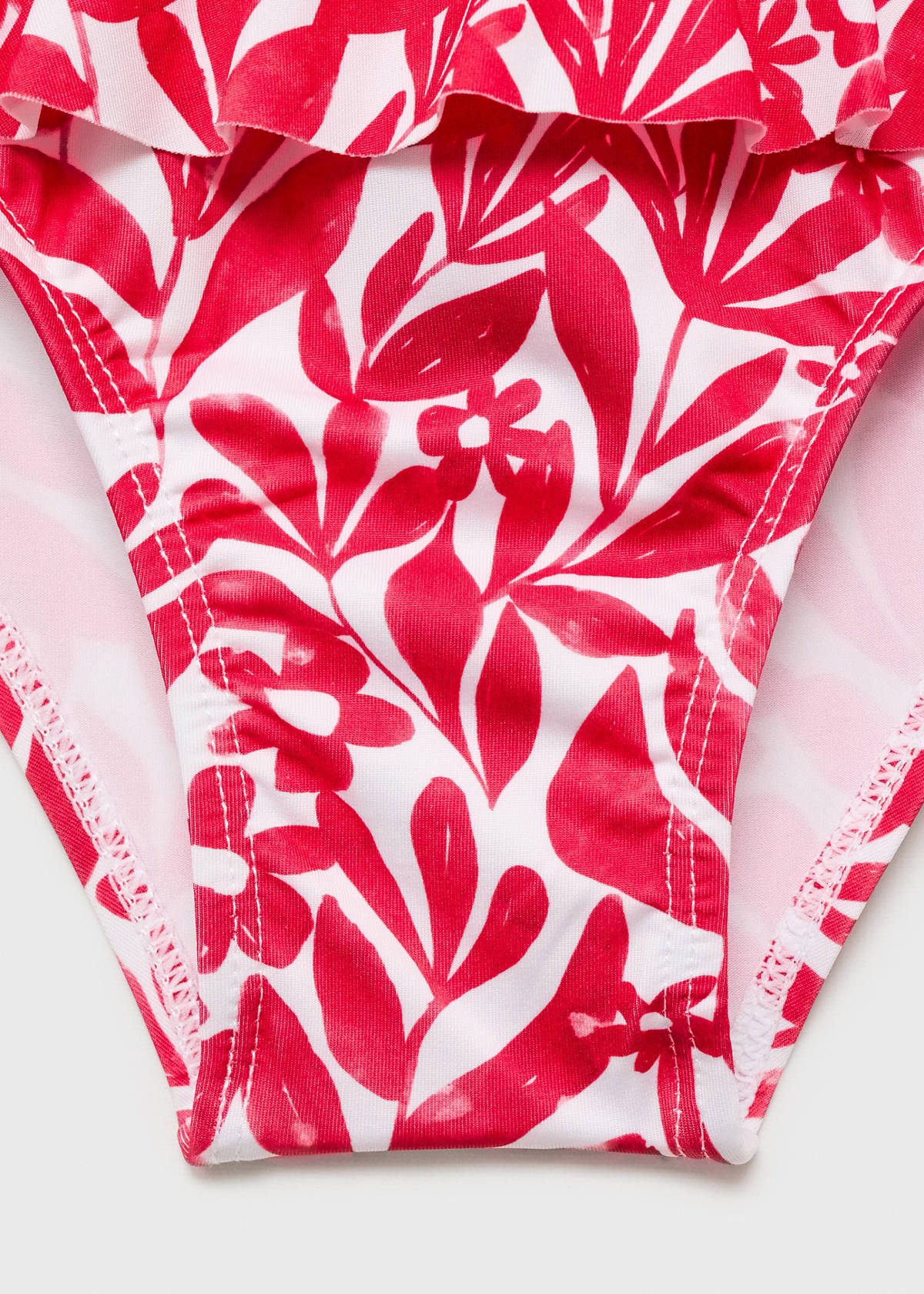 Bikini bottoms with ruffles — Red