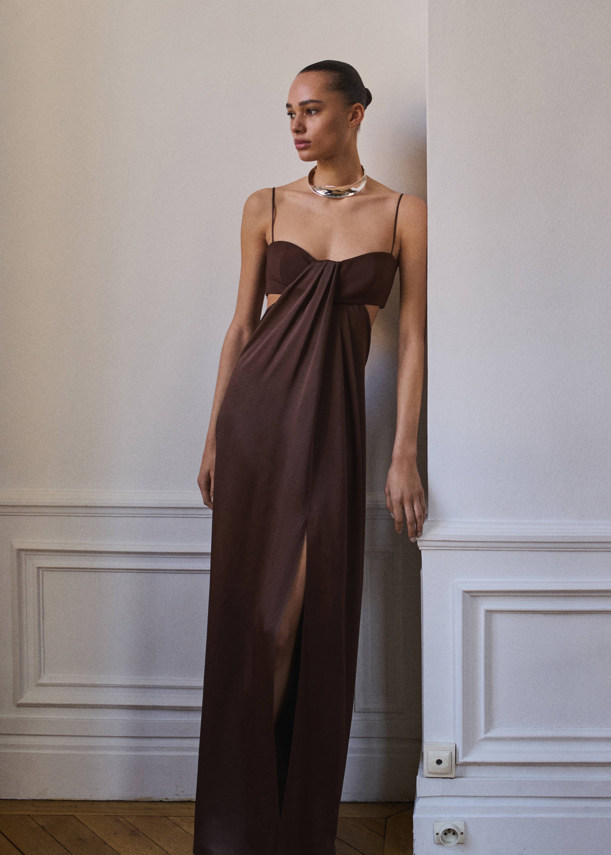 Satin dress with side slits - Details of the article 2