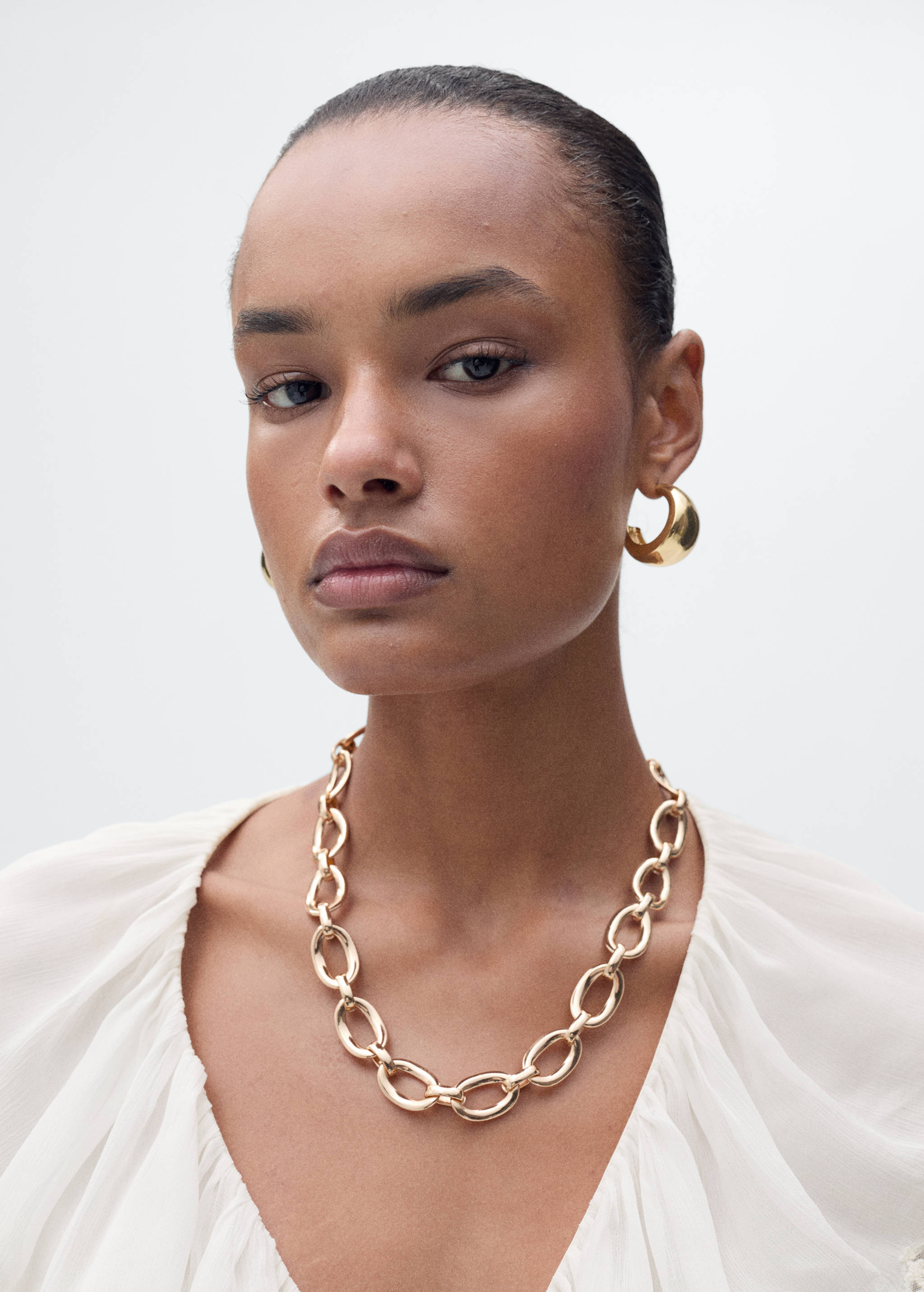 Blouse with ruffles and lace details - Details of the article 2