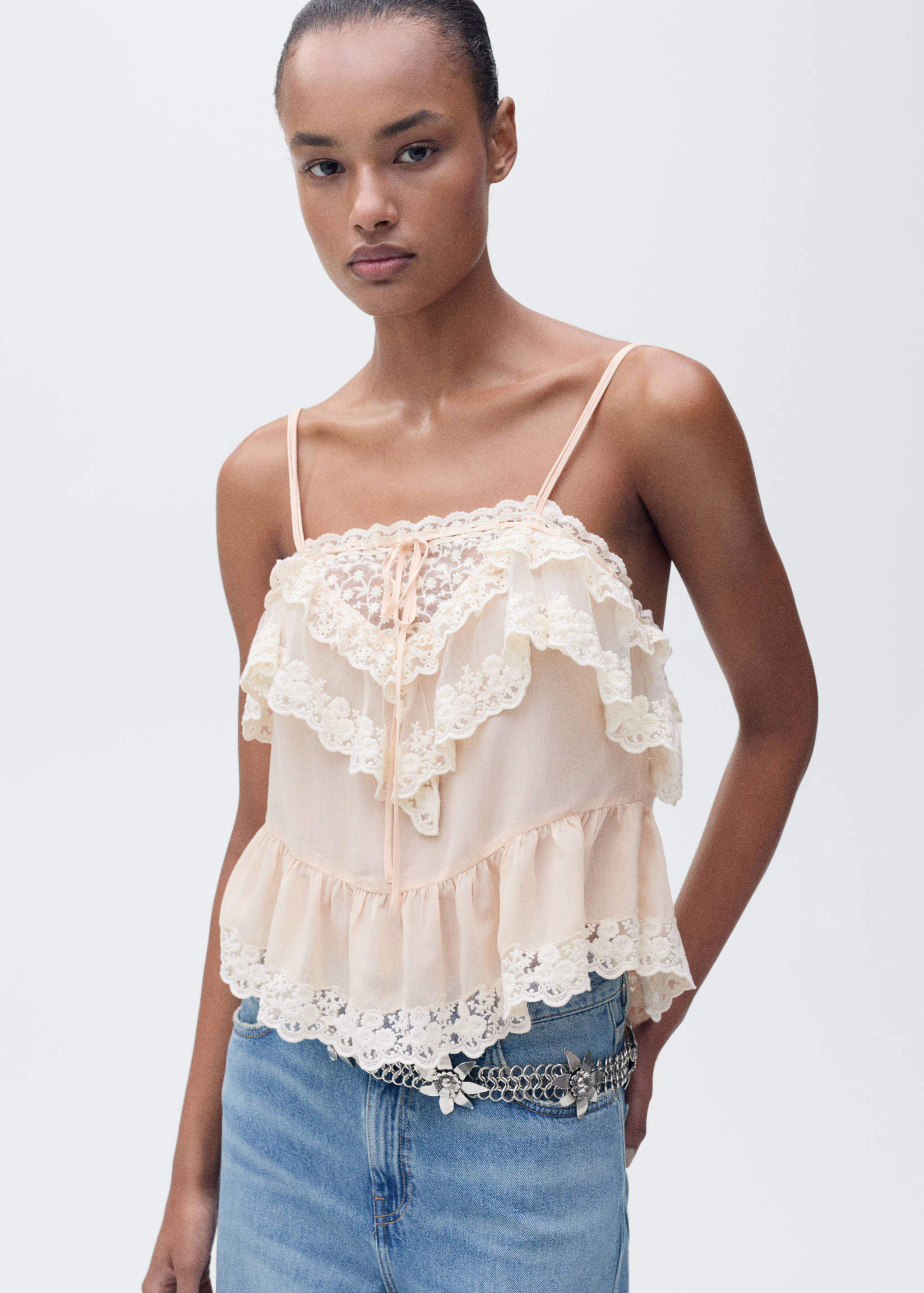 Ruffle top with lace detail - Details of the article 6