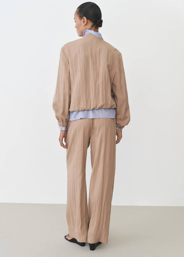 Straight-fit lyocell textured trousers — Medium Brown