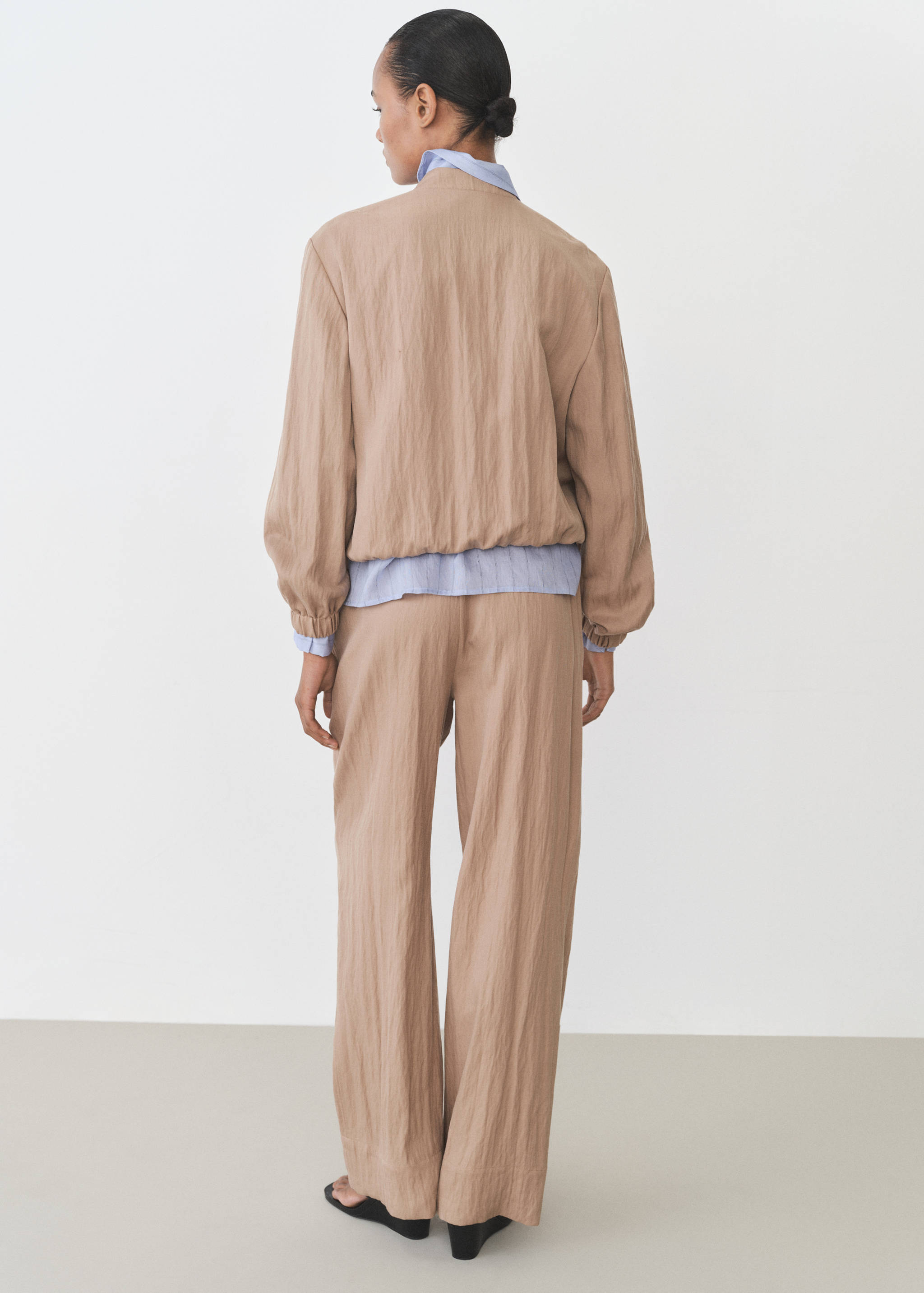 Straight-fit lyocell textured pants - Reverse of the article