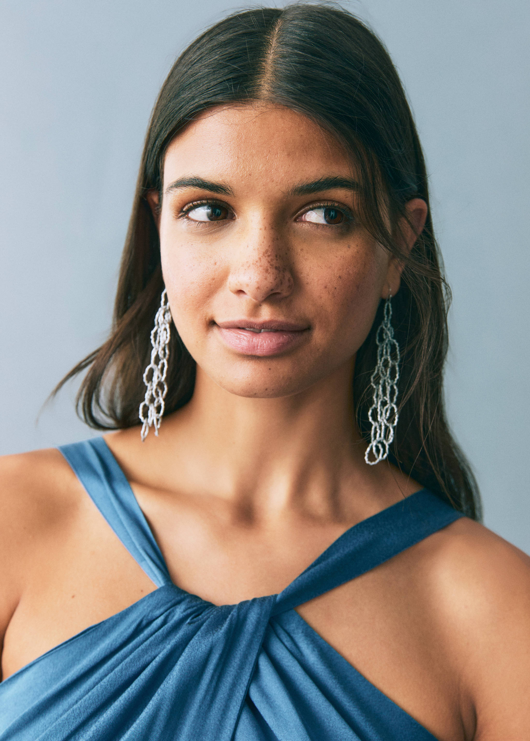 Mono satinado cuello halter - Detalle del artículo 1