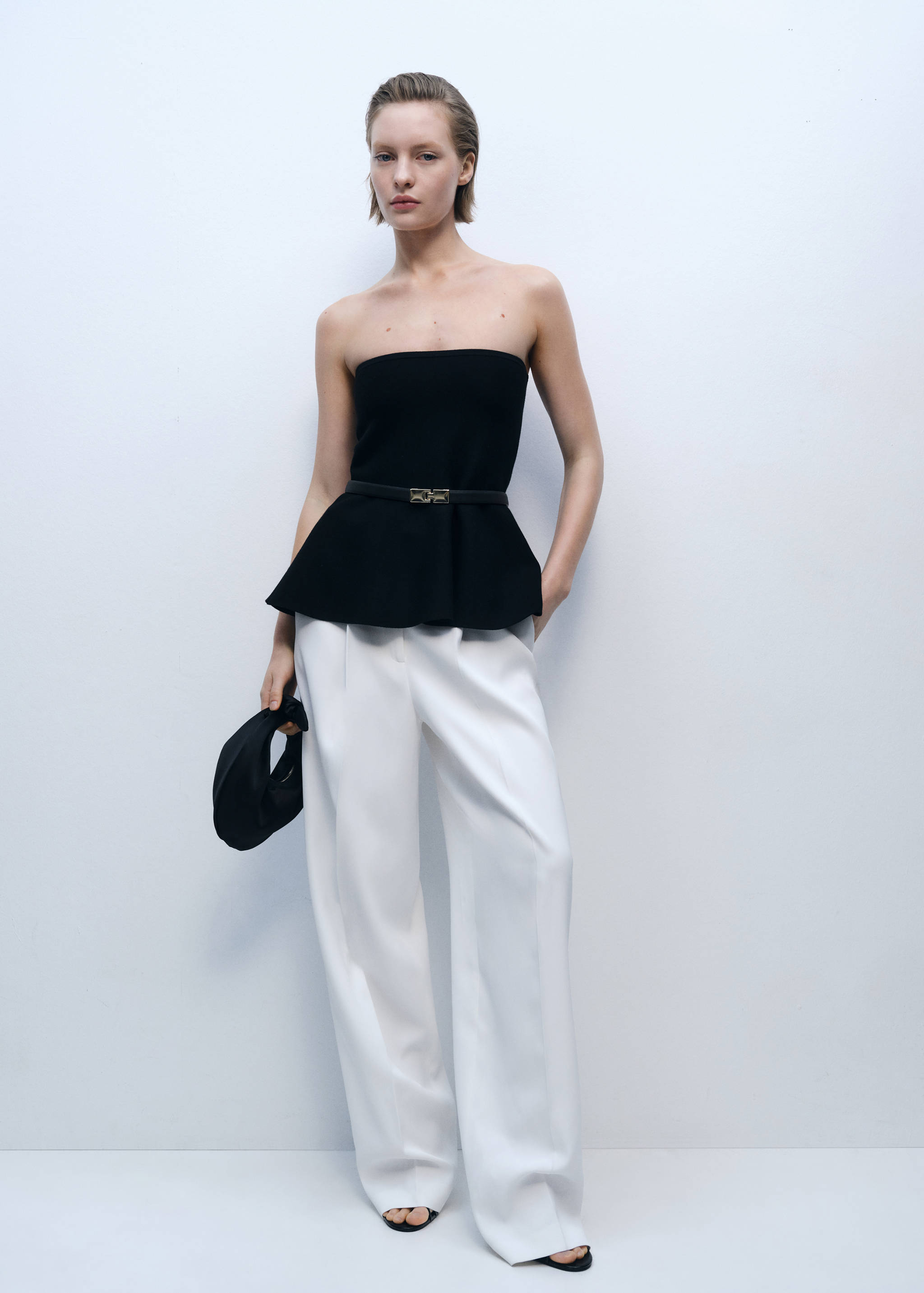 Finstickad peplumtopp - Allmän bild