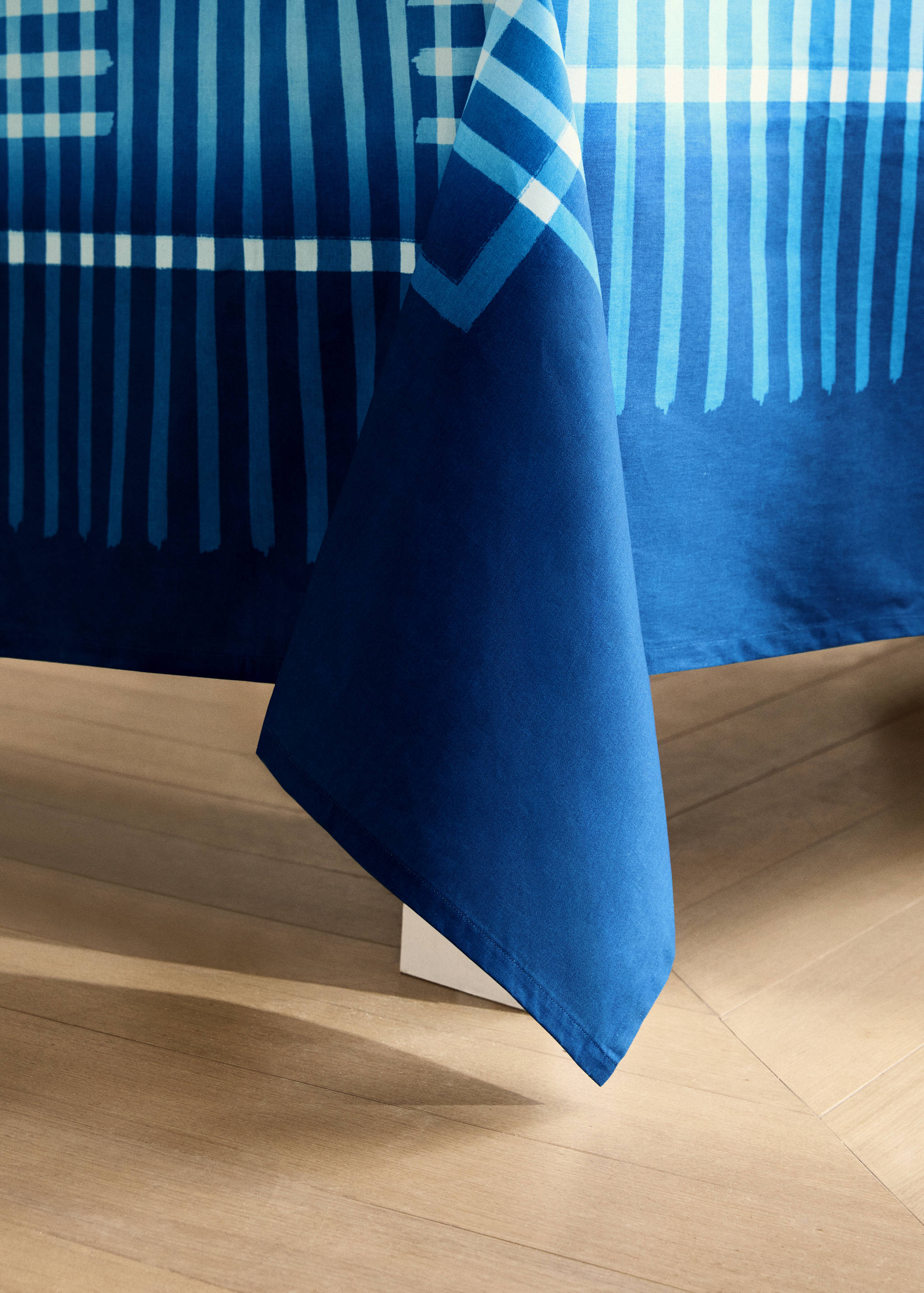 Baumwolltischdecke mit zweifarbigen Streifen für 6 bis 8 Tischgäste - Detail des Artikels 7