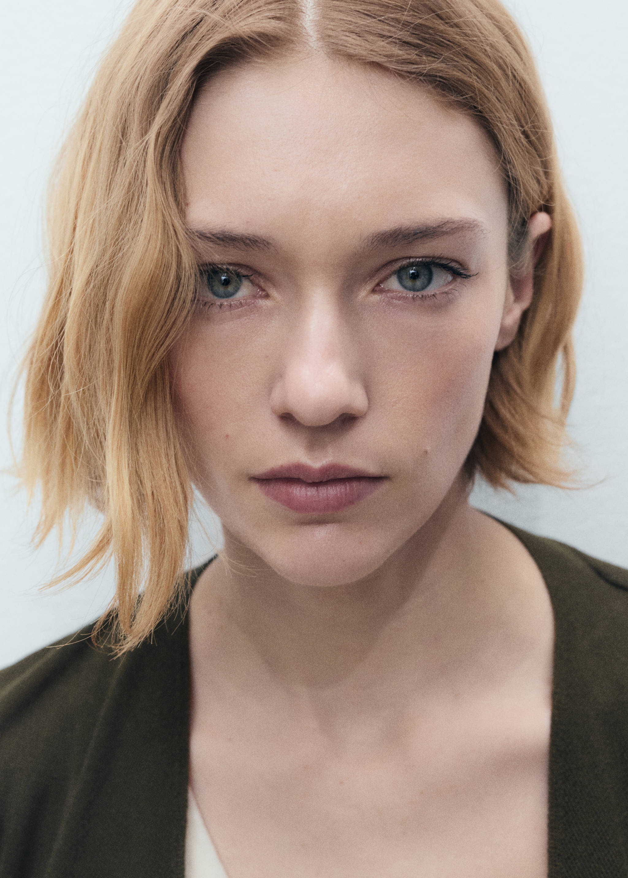 Knitted cropped cardigan - Details of the article 1