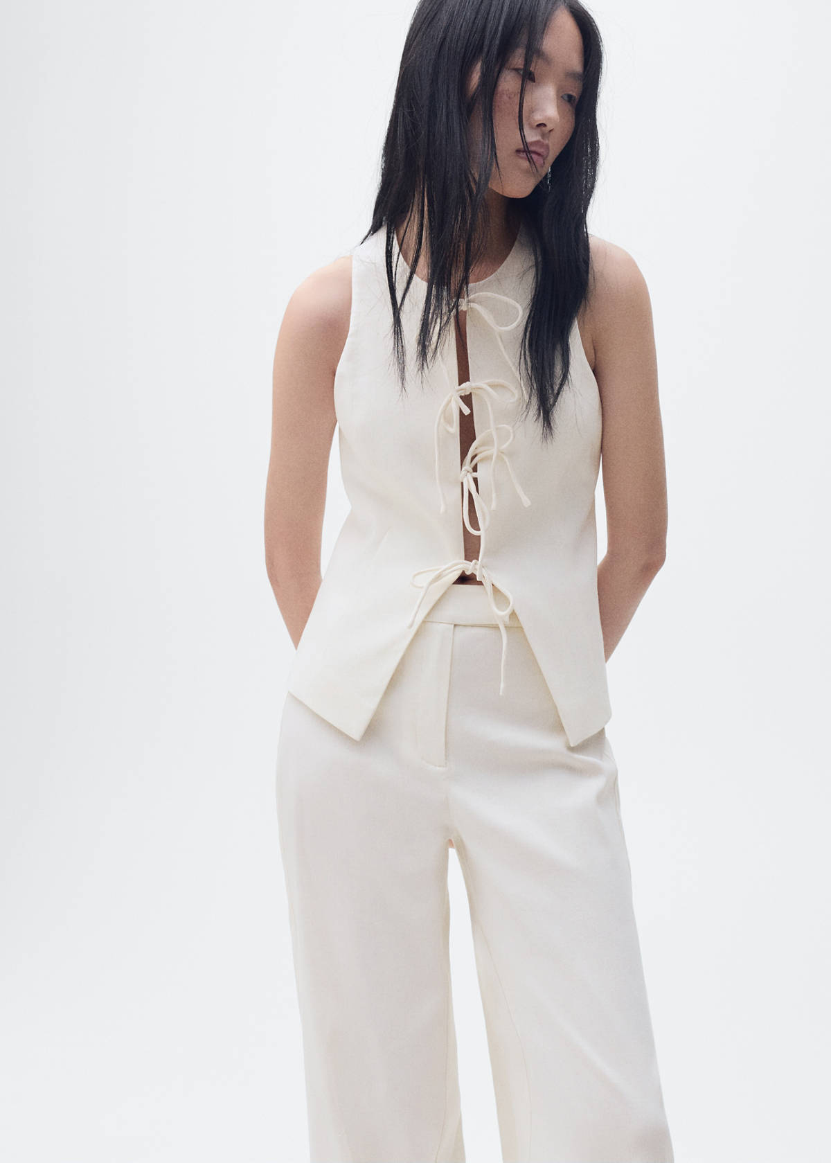 Straight mid-rise trousers — Ecru
