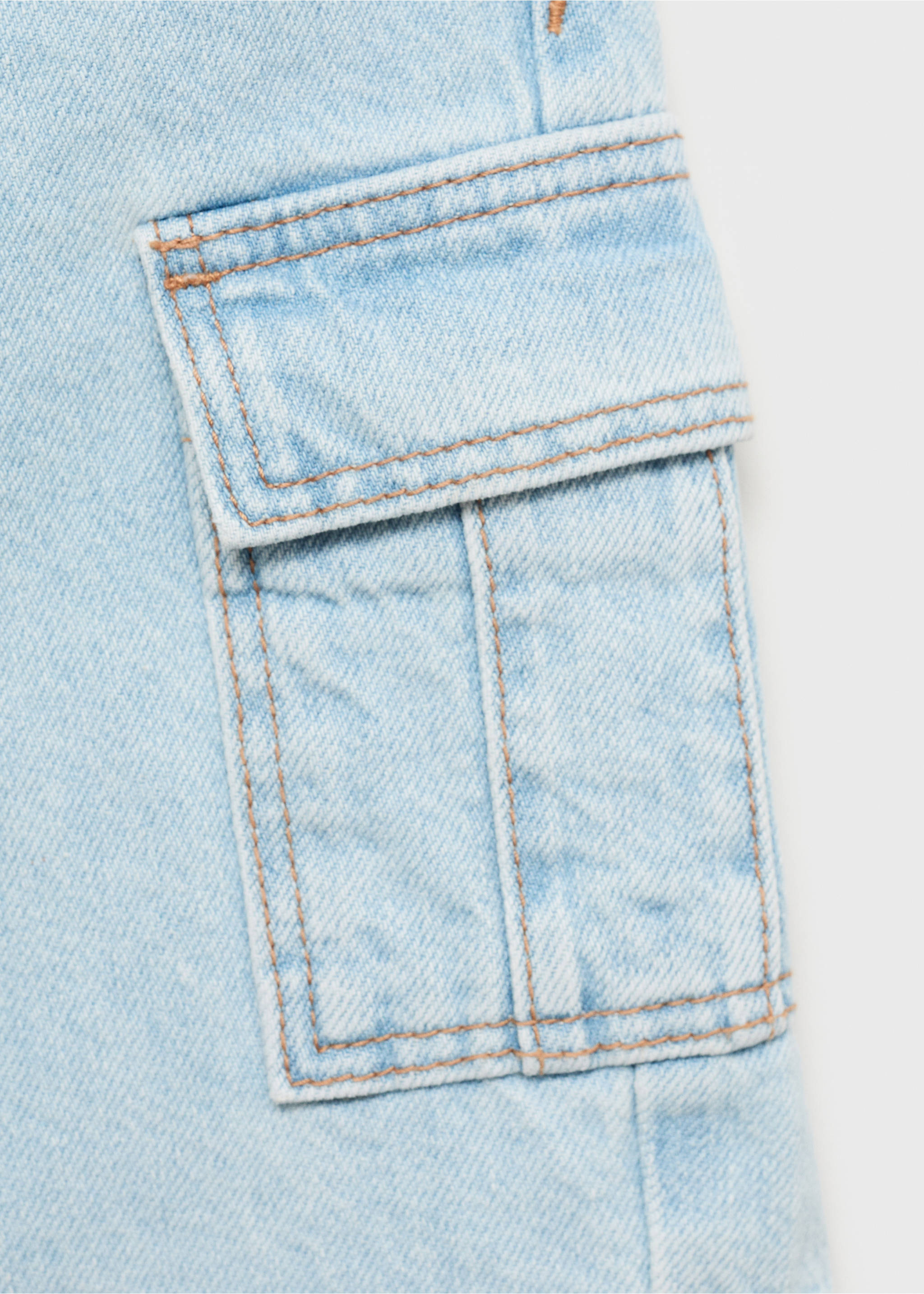 Bermudas vaqueras cargo - Detalle del artículo 0, Azul claro. Ref: 87077691-00.