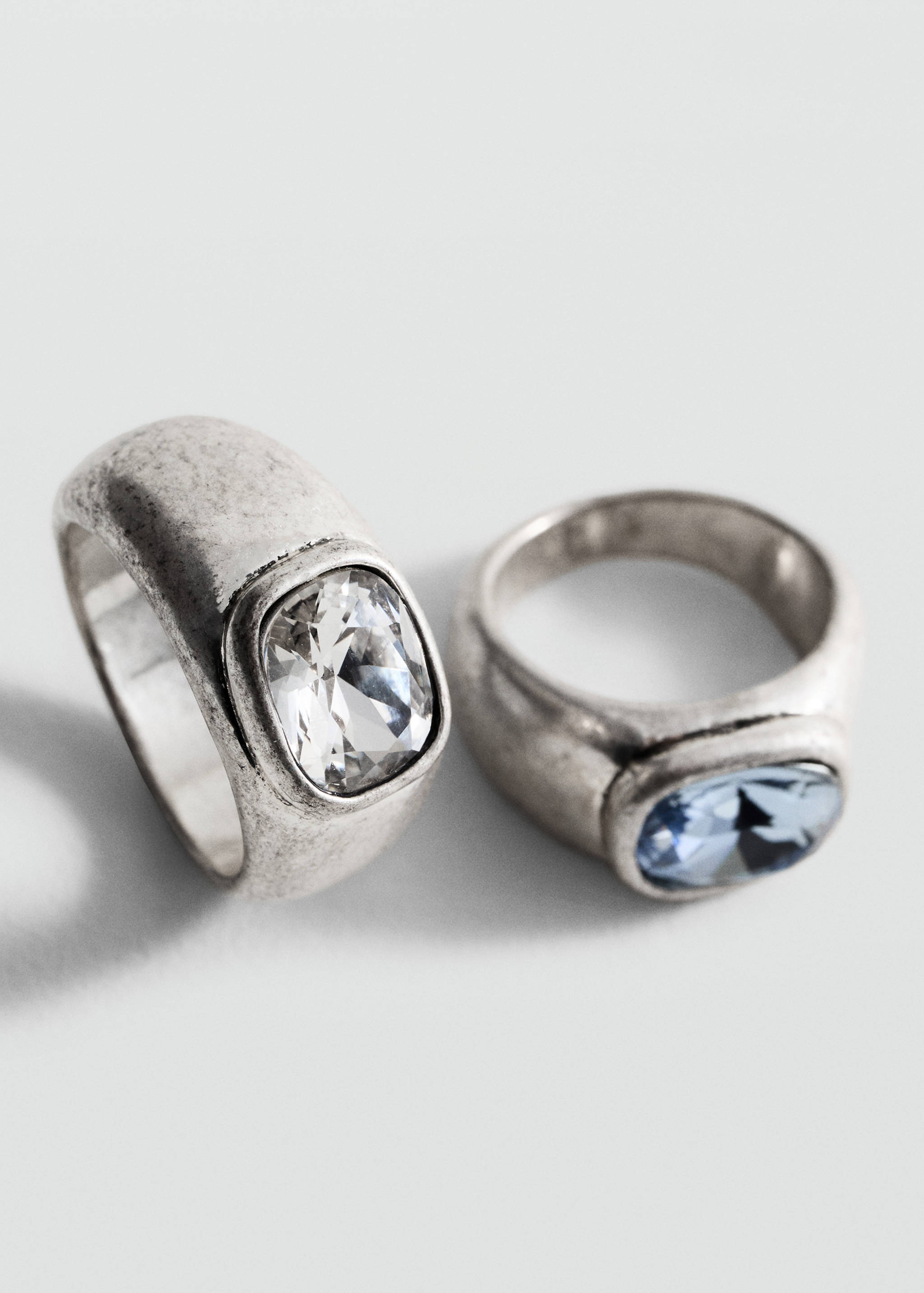 طقم خواتم بلورات - رؤية وسط