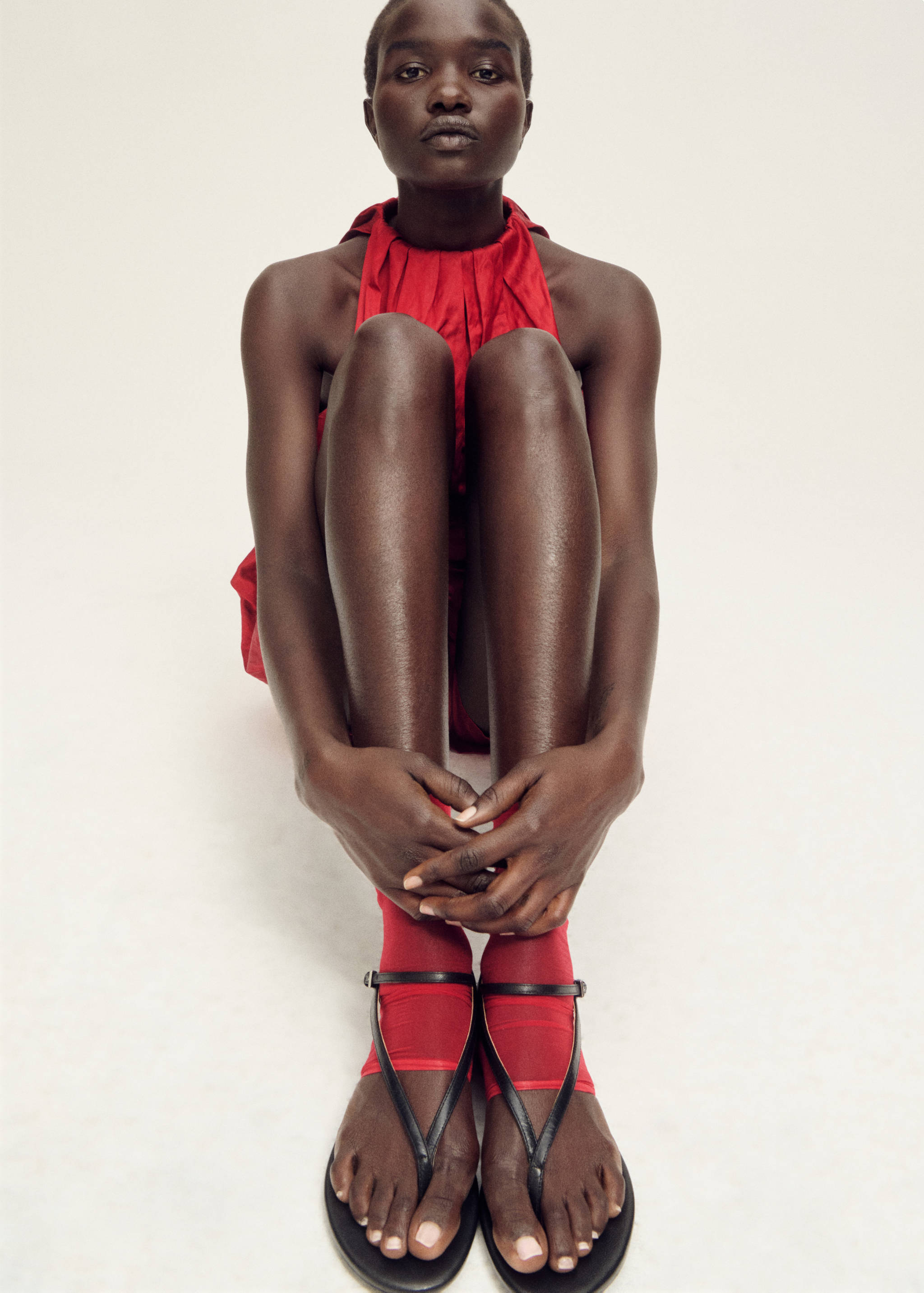 Λεπτές ημιδιάφανες κάλτσες με άνοιγμα - Λεπτομέρεια του προϊόντος 9