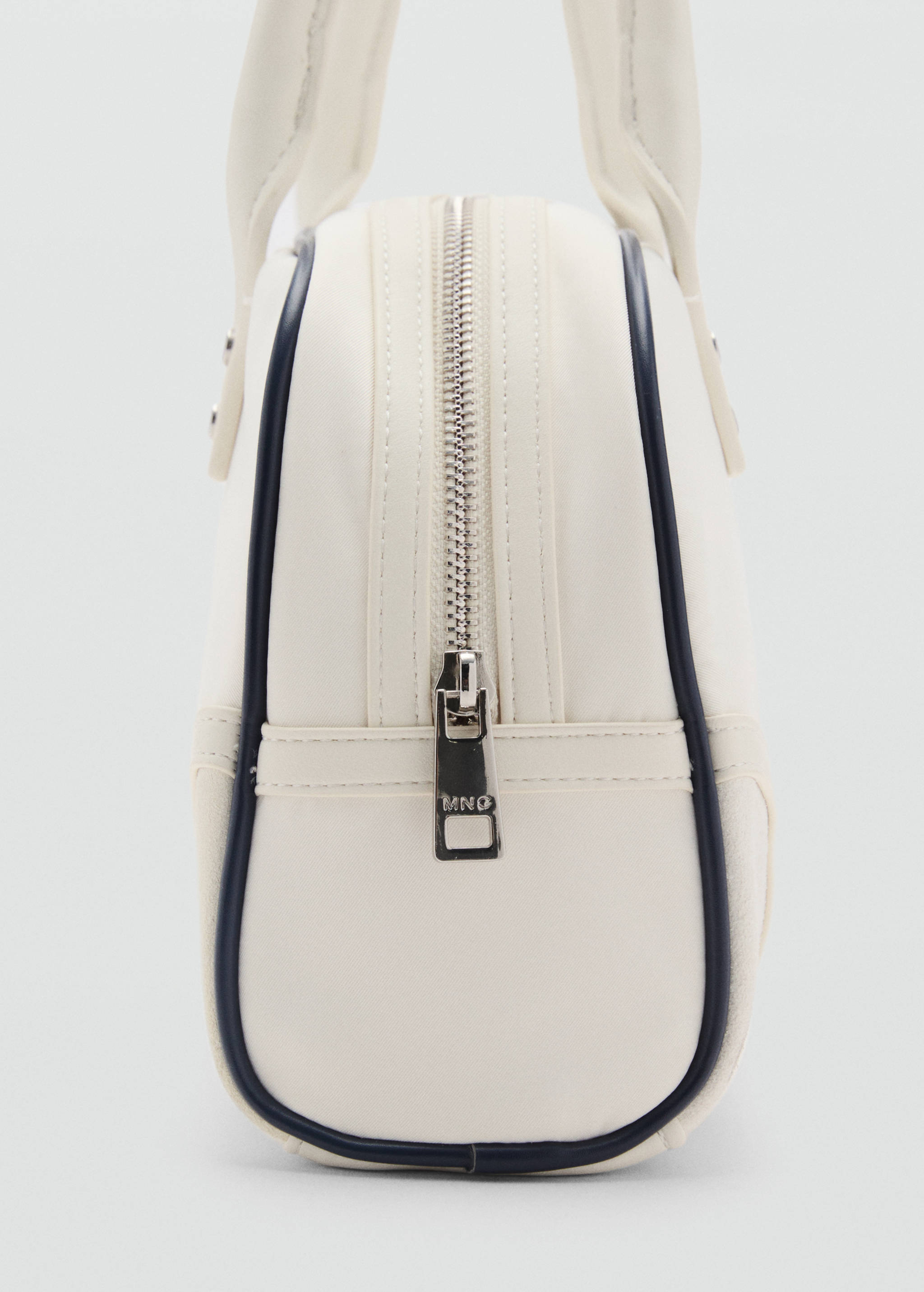 Shoulder bag with printed message - Details of the article 3