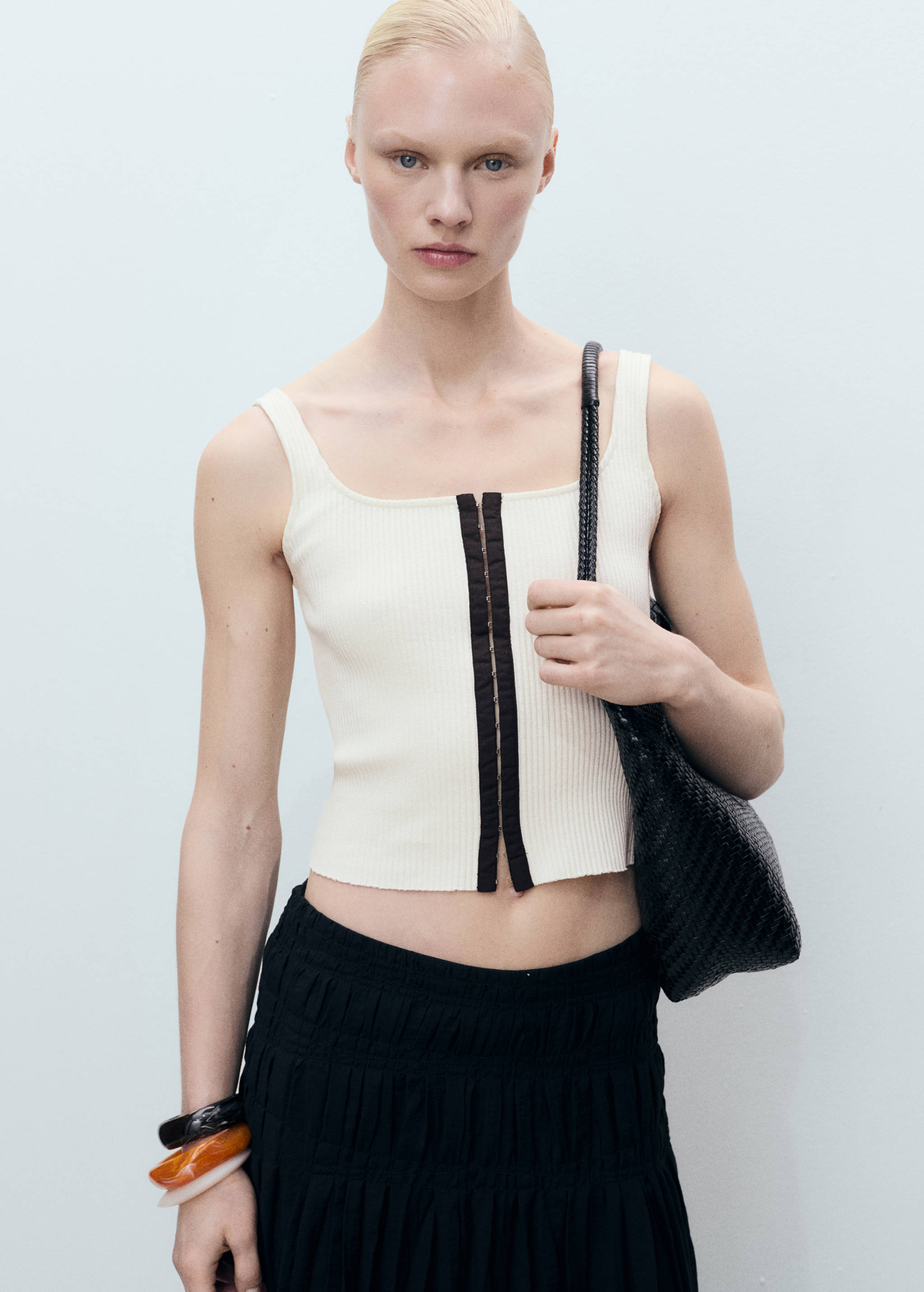 Cotton top with contrasting closure - Medium plane