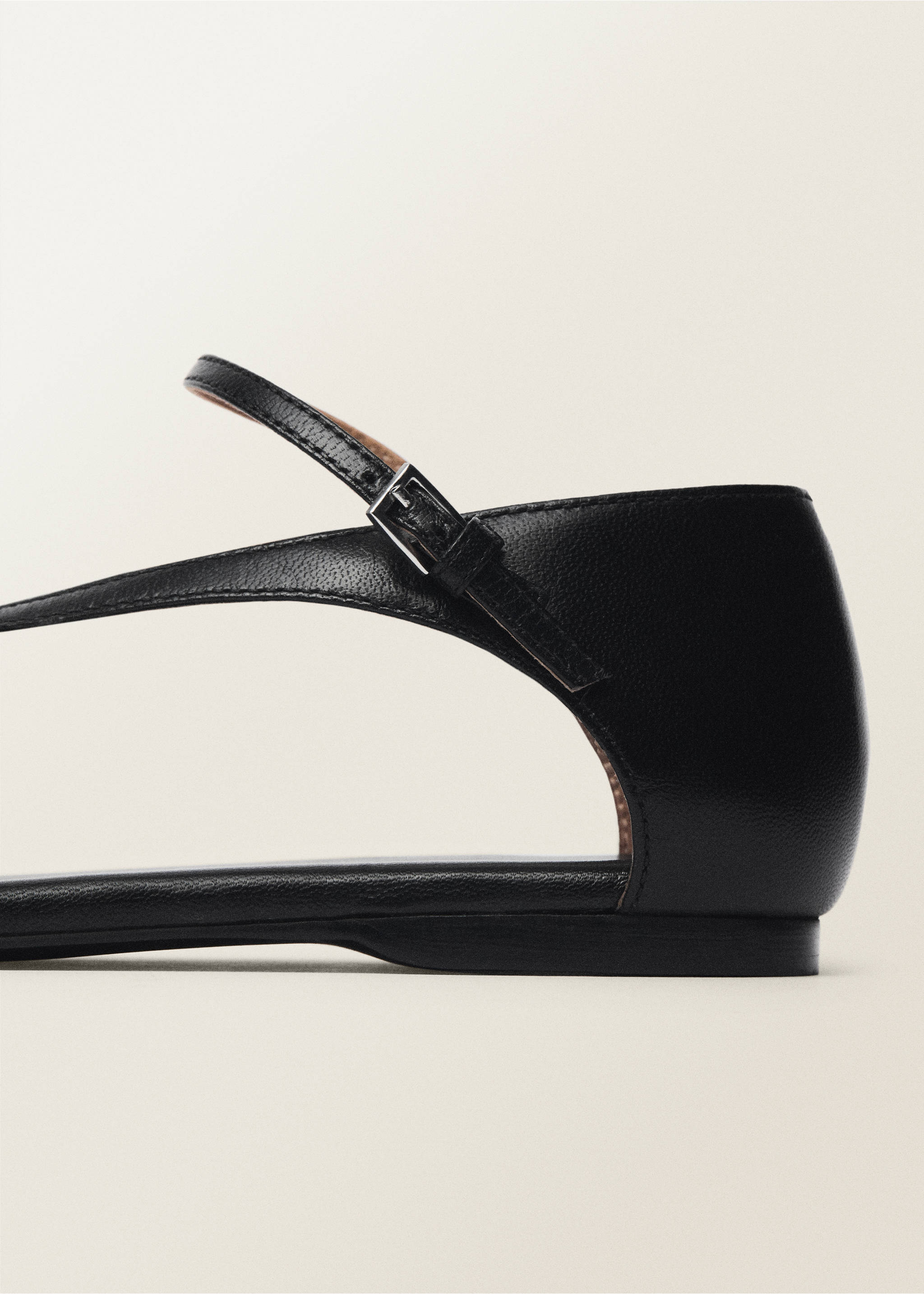Sandales à lanières cuir - Détail de l'article 1, Noir. Ref: 87077713-00.