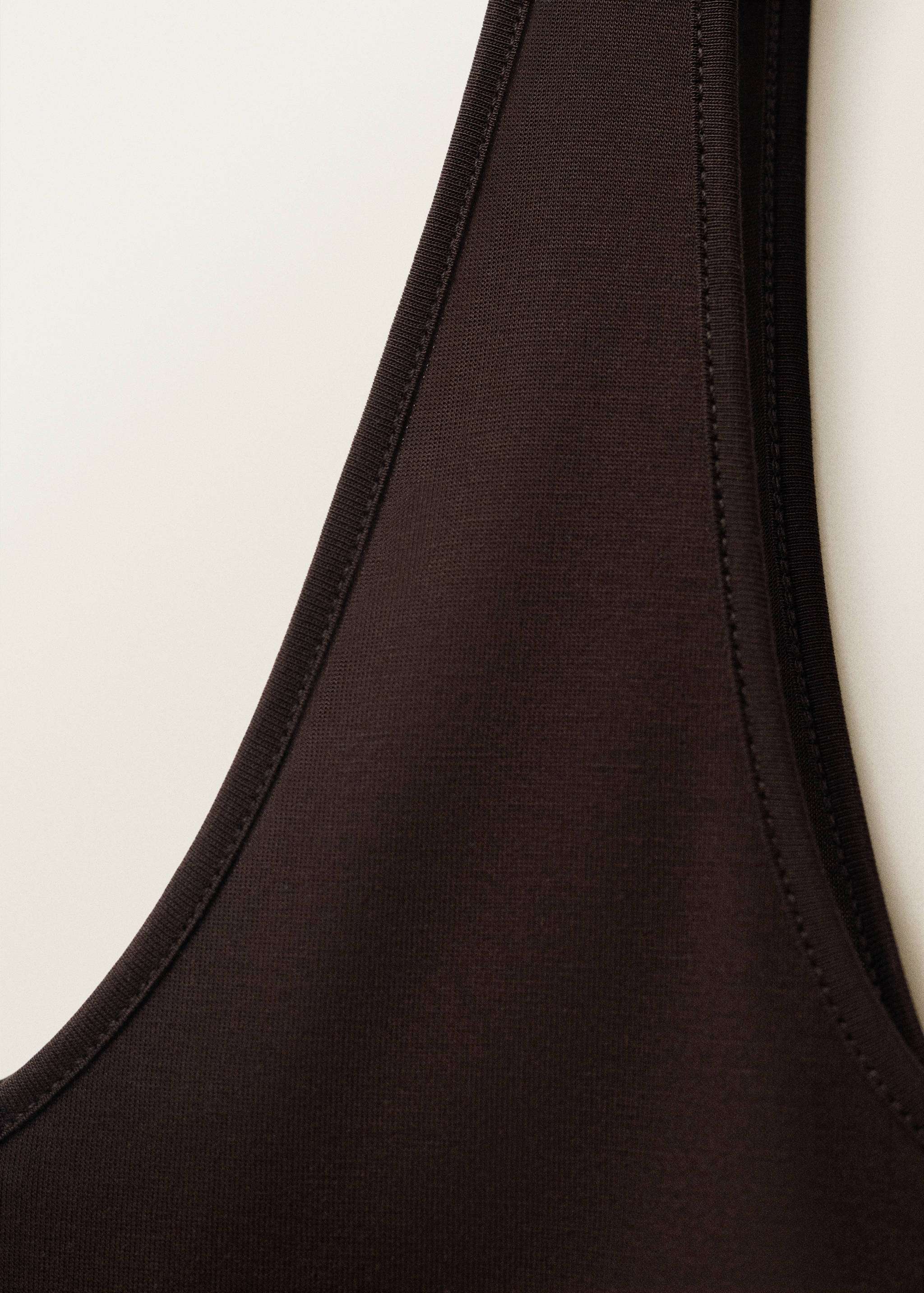 Lyocell top met die uitgesneden halslijn - Detail van het artikel 0