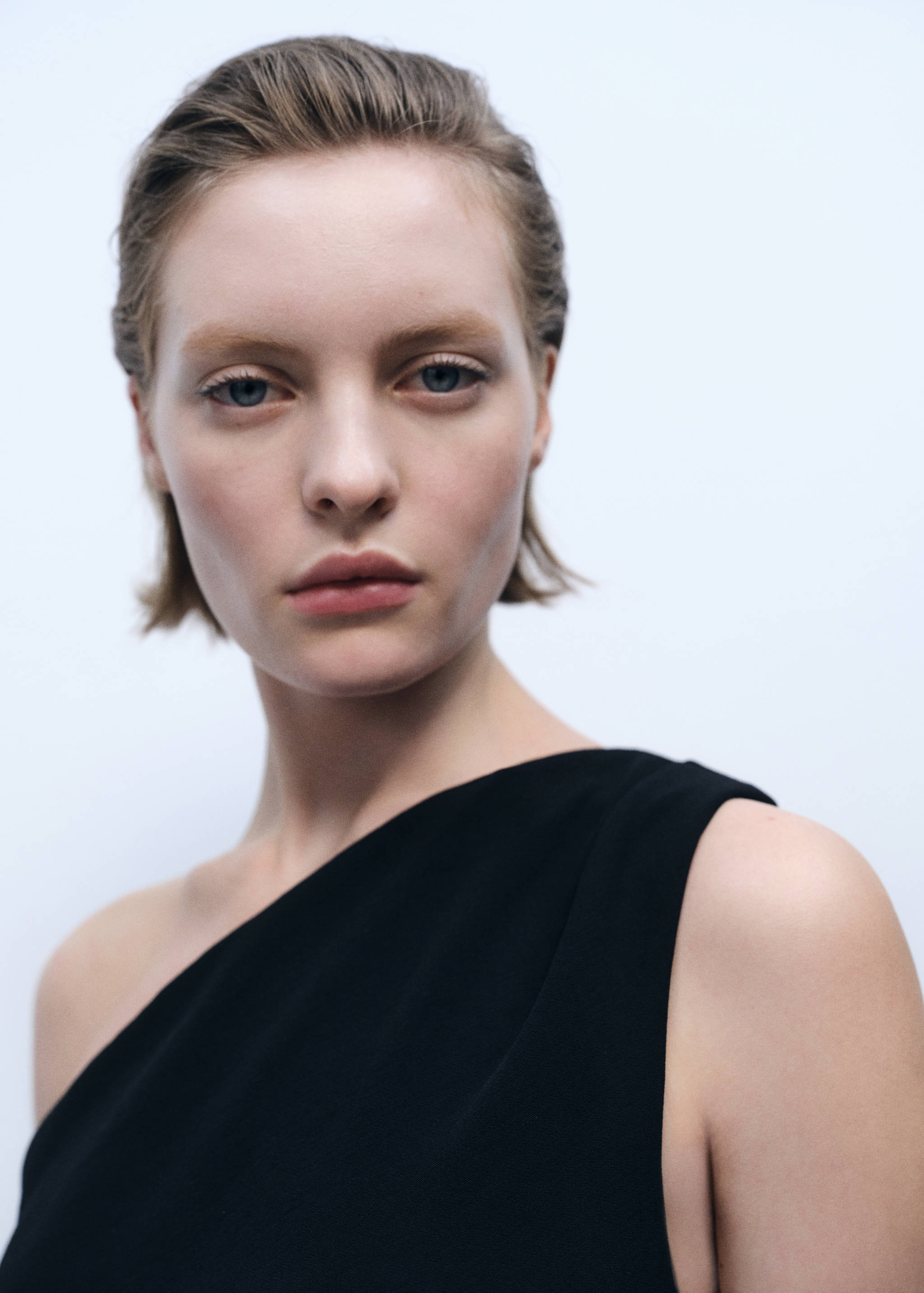 Asymmetrical jumpsuit with draped detail - Details of the article 1