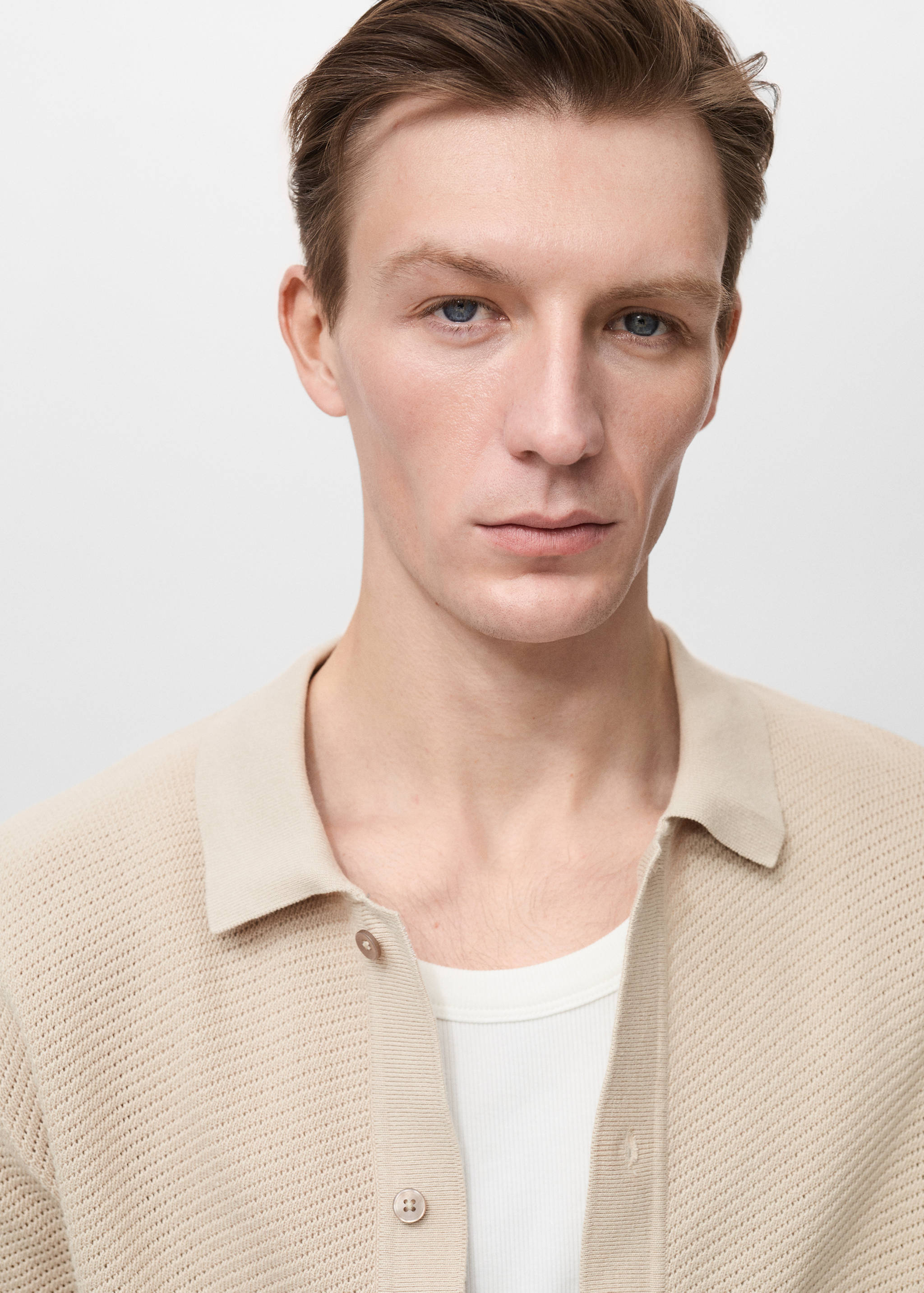 Knitted structured shirt with lace design - Details of the article 1