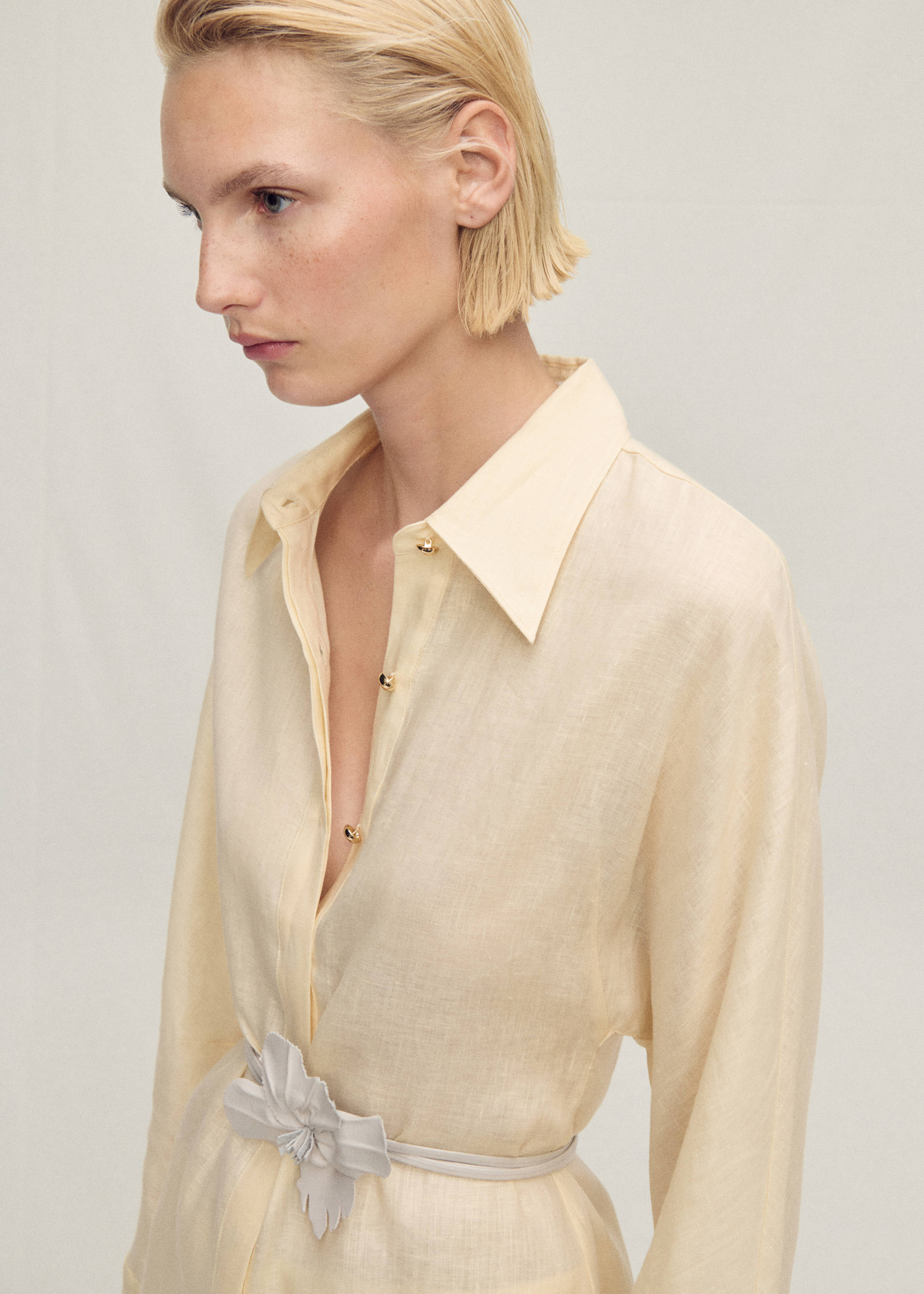 Chemise lin détail boutons - Détail de l'article 2