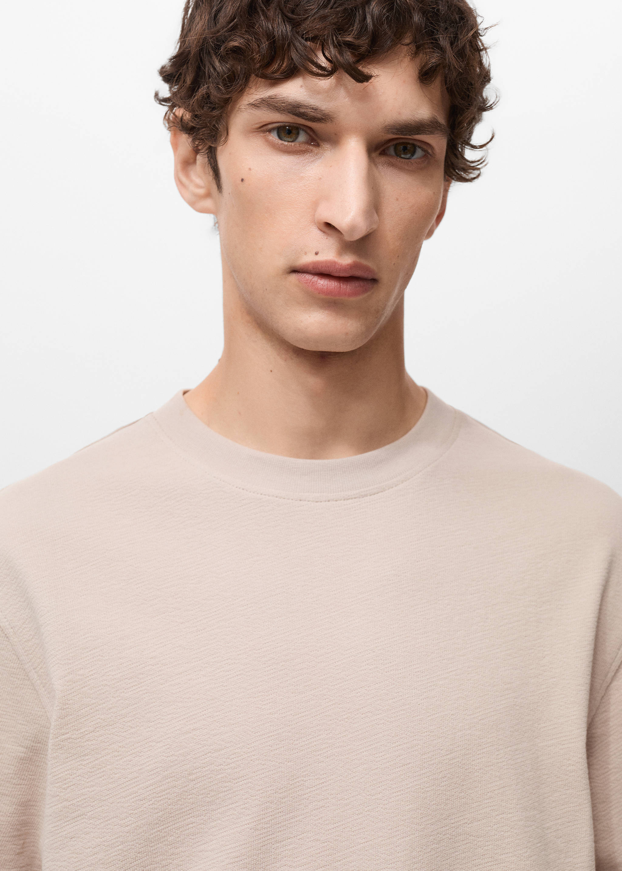 Structured relaxed-fit t-shirt - Details of the article 1