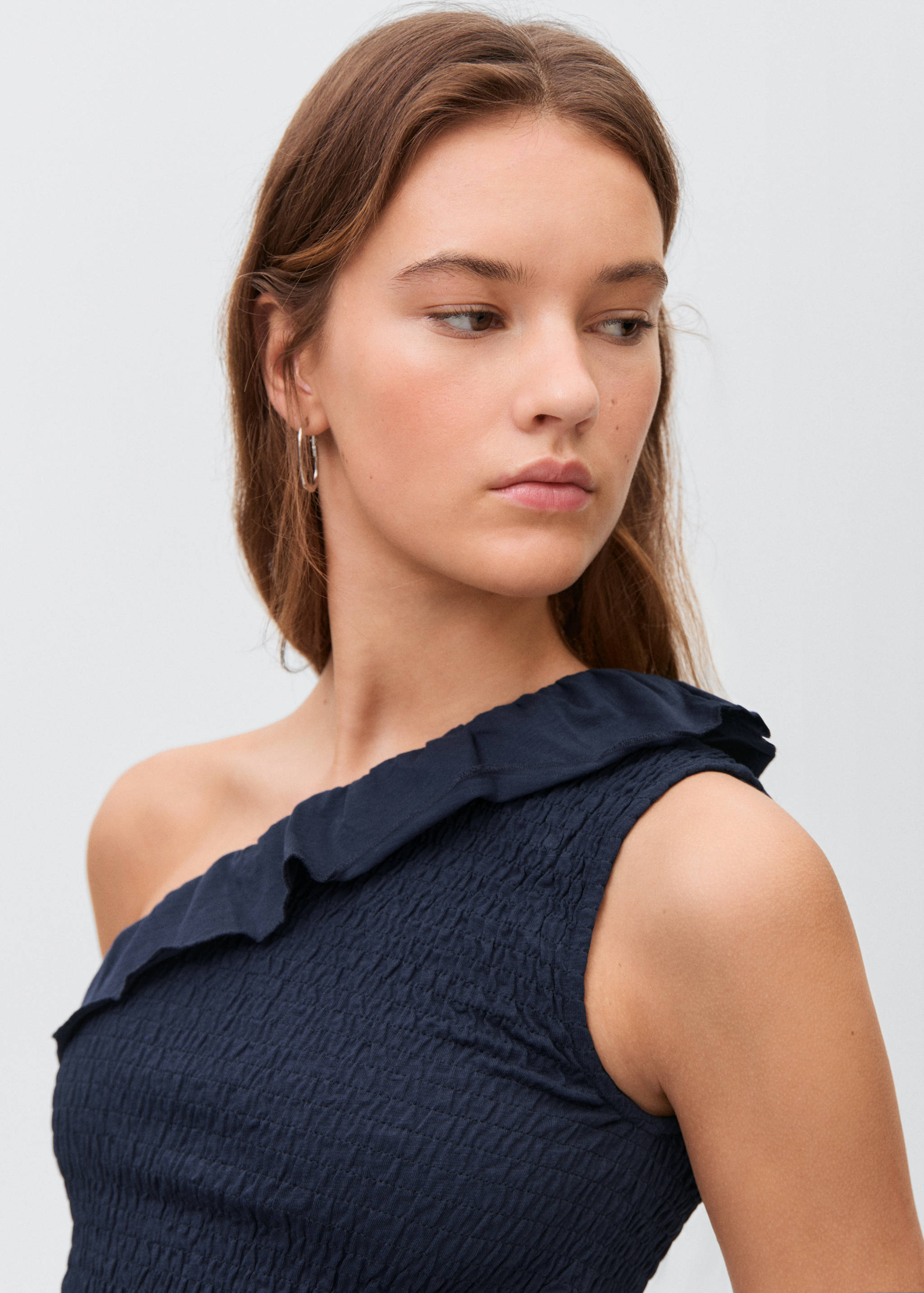 Asymmetric flounces top - Details of the article 1