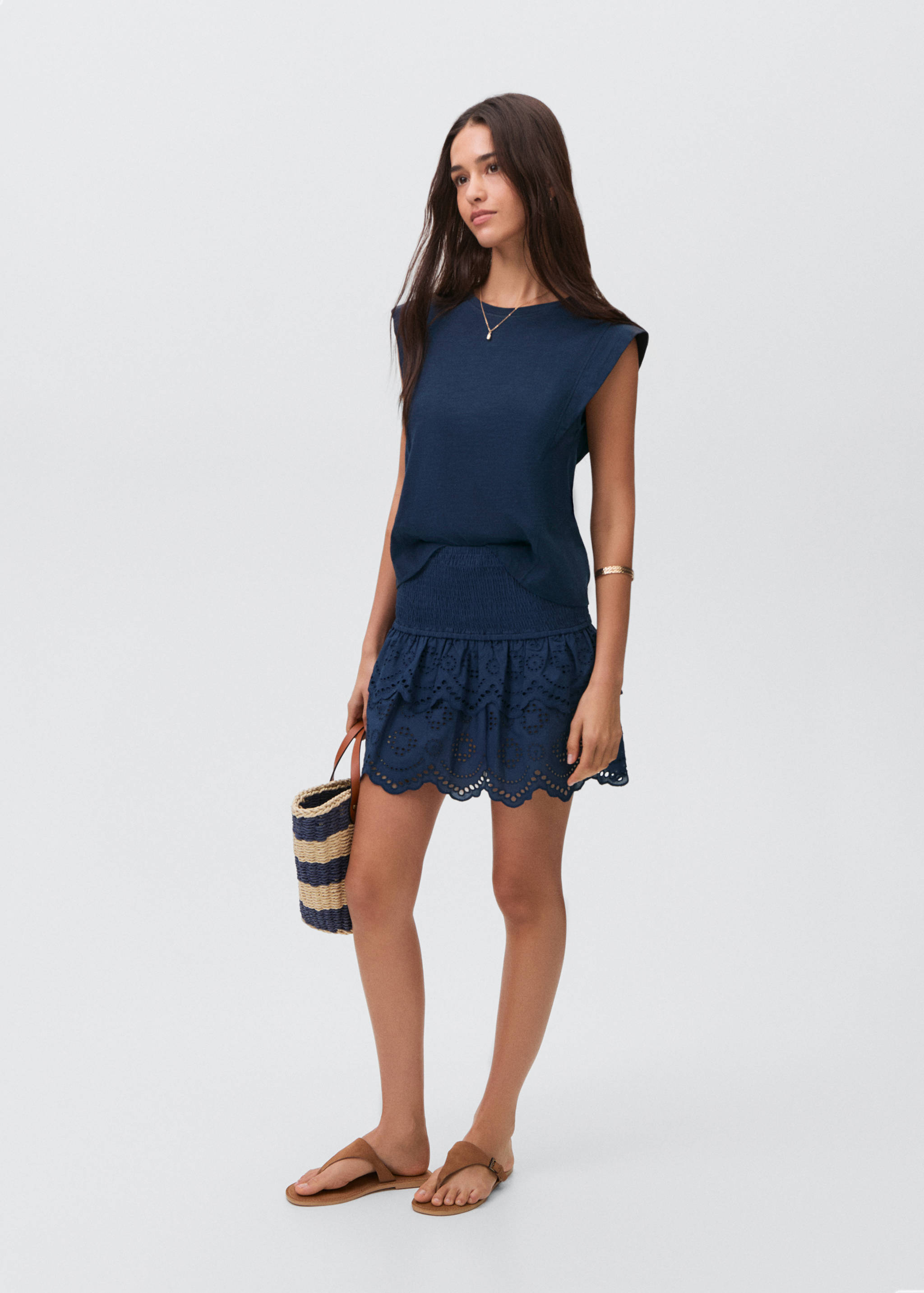 Rüschenrock mit Schweizer Stickerei - Allgemeine Ansicht