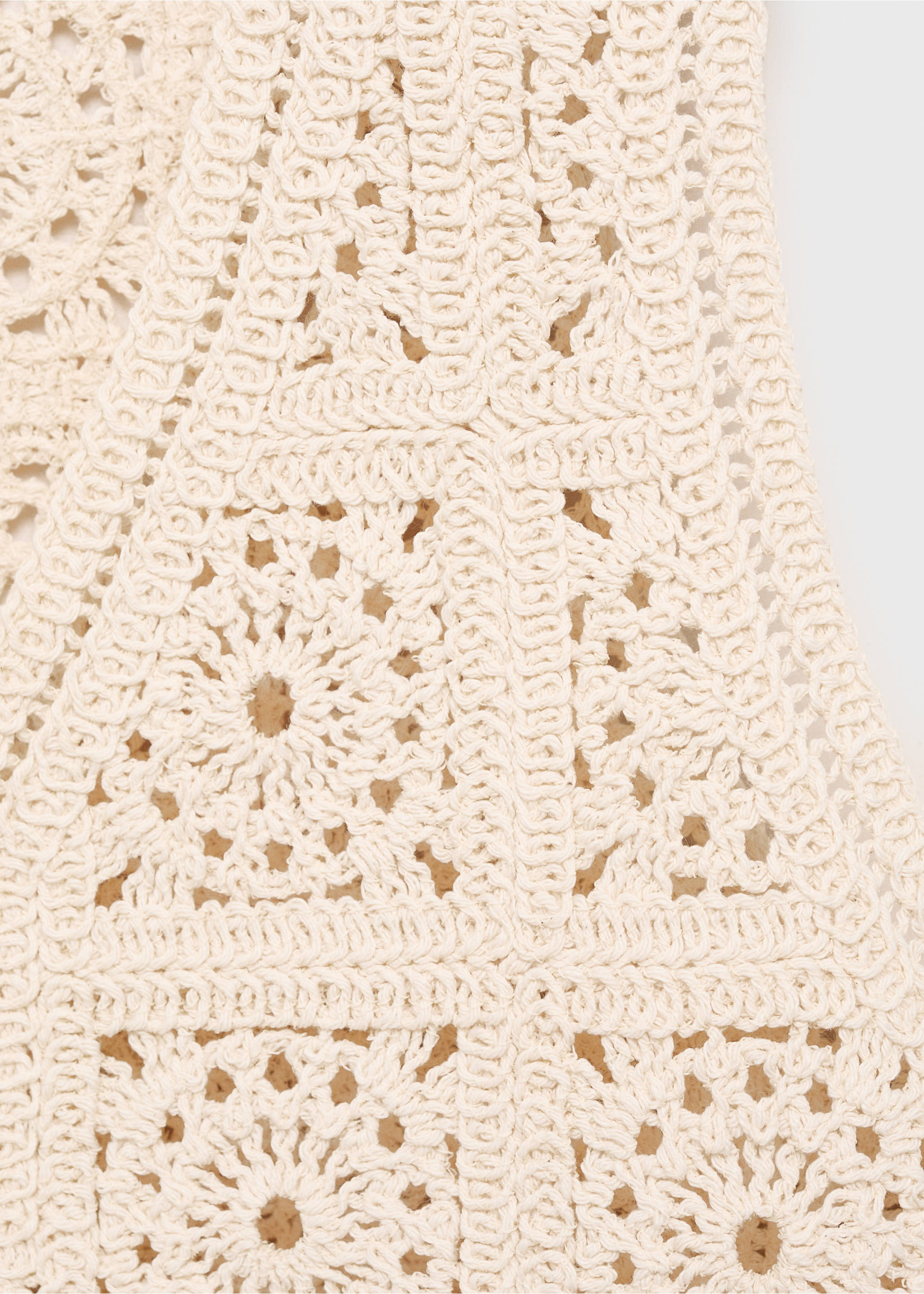 Crochet knitted vest - Details of the article 8, Beige. Ref: 87078268-00.