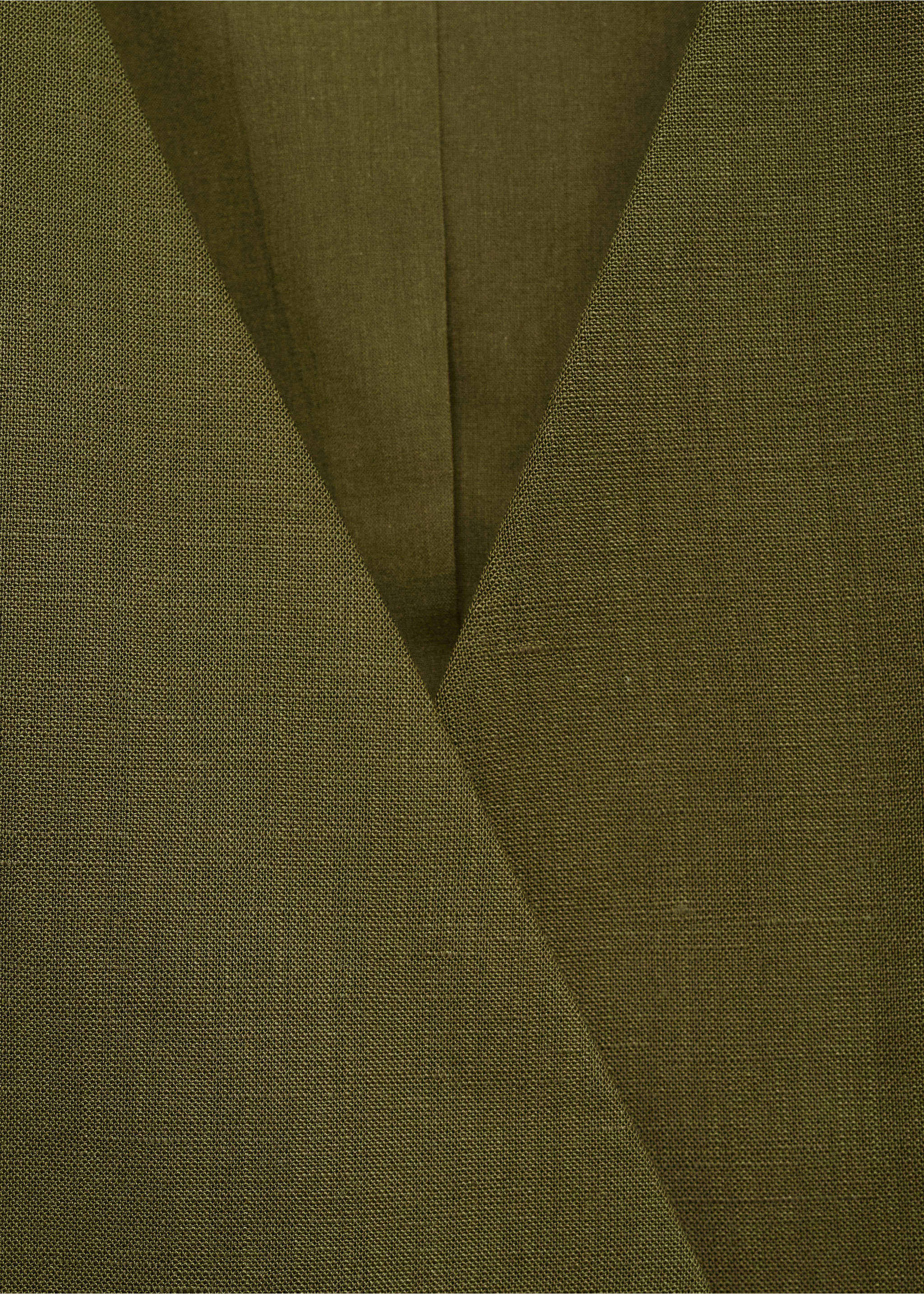 Olive green top V-neck detail, Khaki. Ref: 87078640-00.