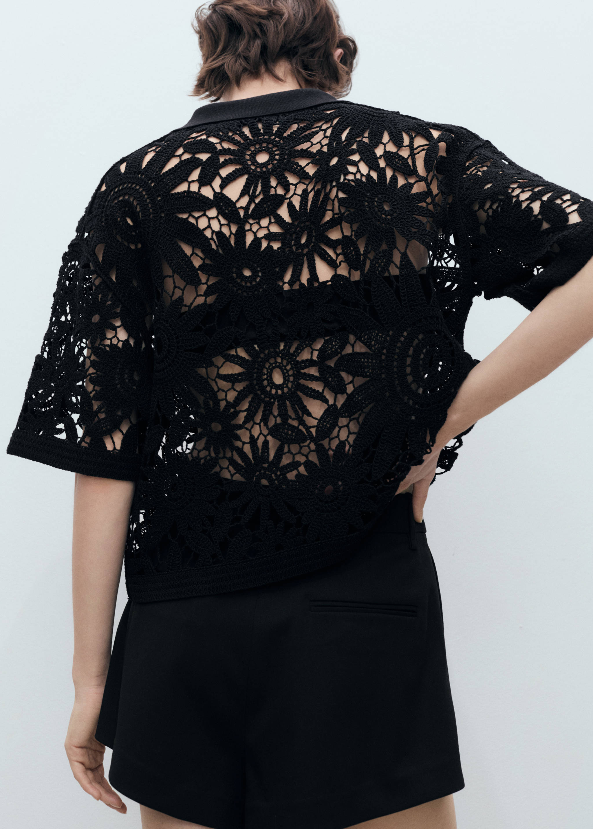 Cardigan de croché de manga curta - Verso do artigo