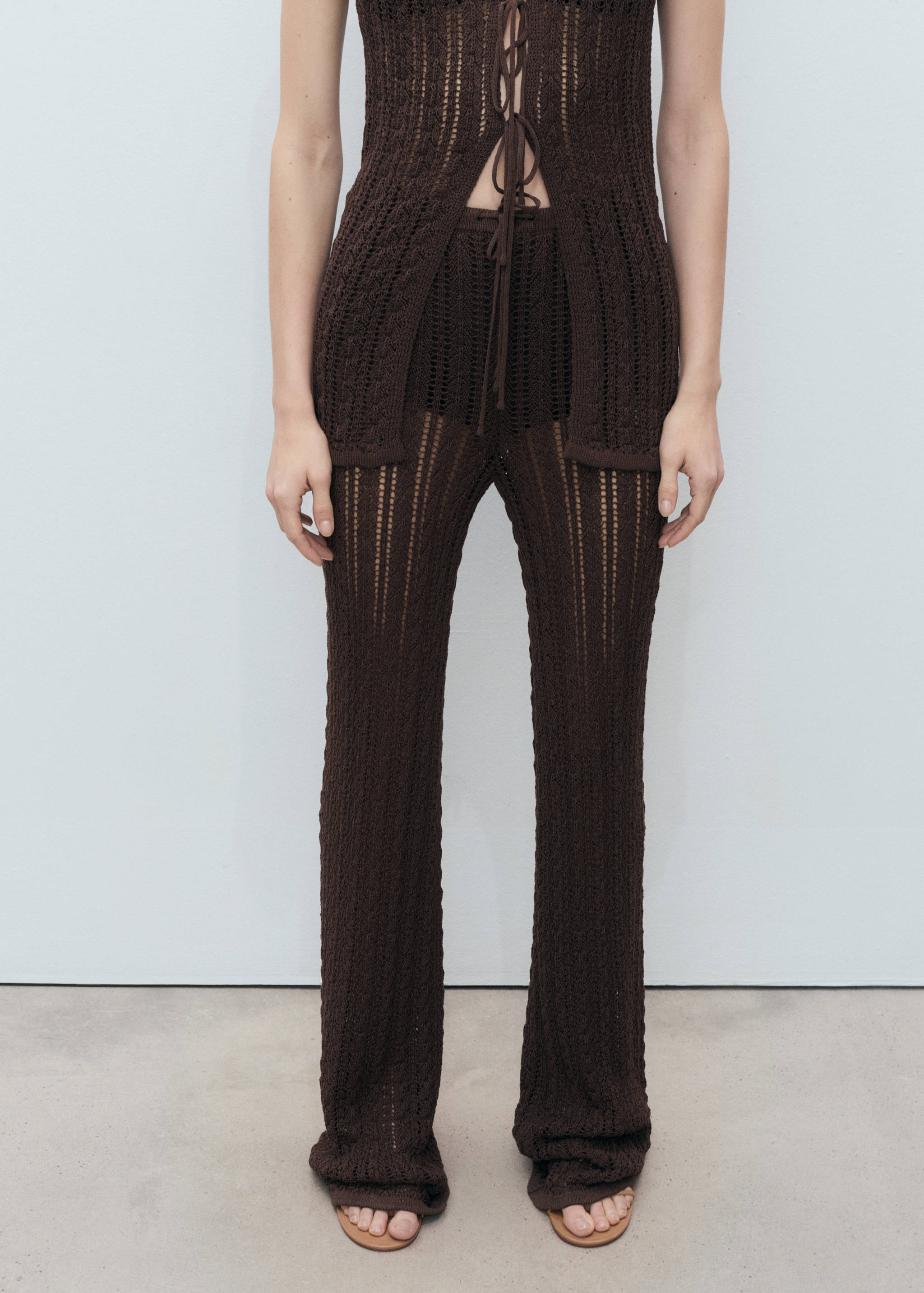 Straight-fit openwork knitted trousers - Medium plane