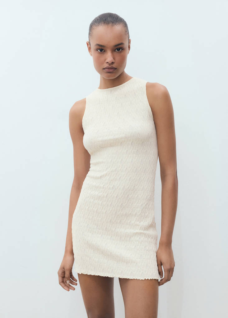 Fitted textured knitted dress — Ecru