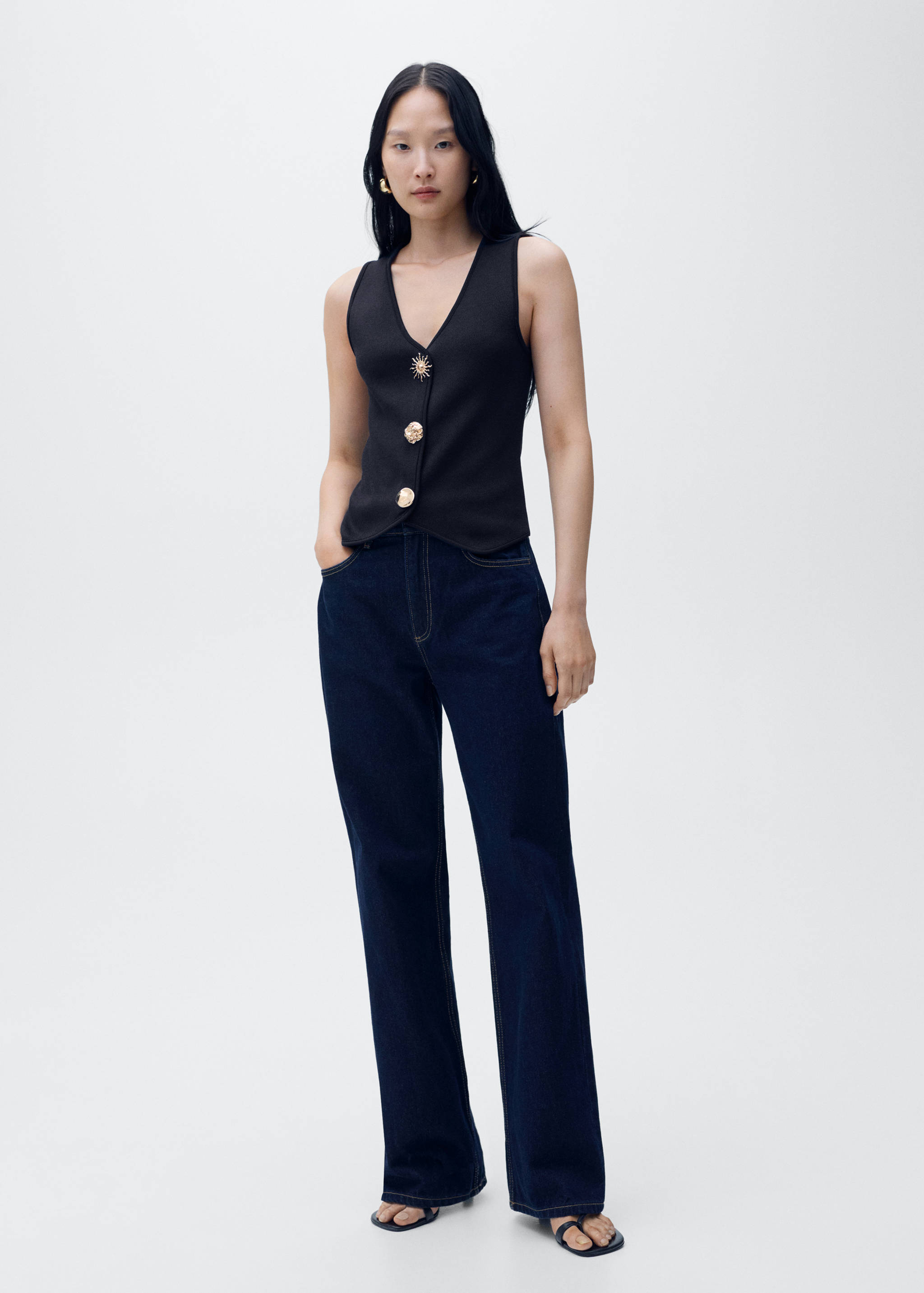 Strickjacke mit Schmuckknöpfen - Allgemeine Ansicht