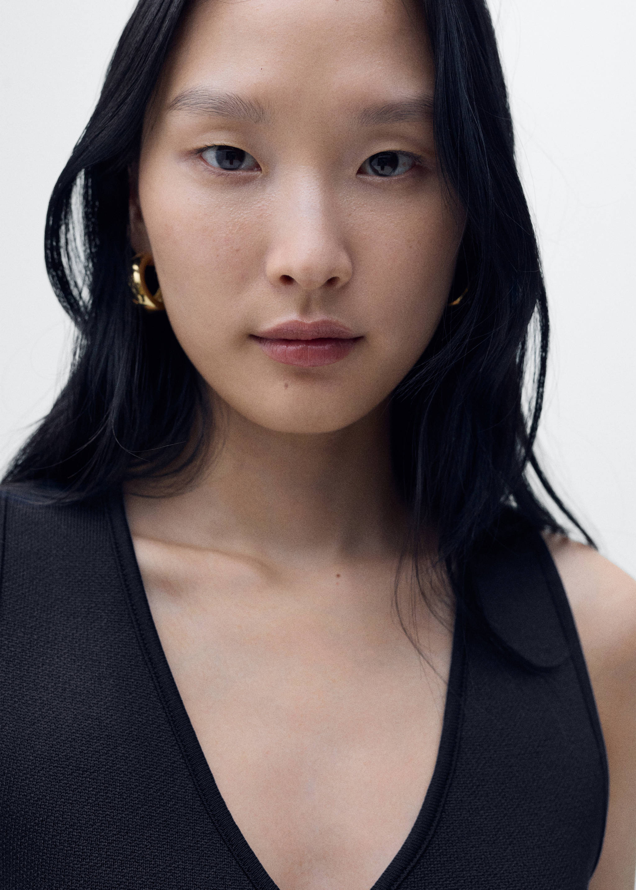 Strickjacke mit Schmuckknöpfen - Detail des Artikels 1