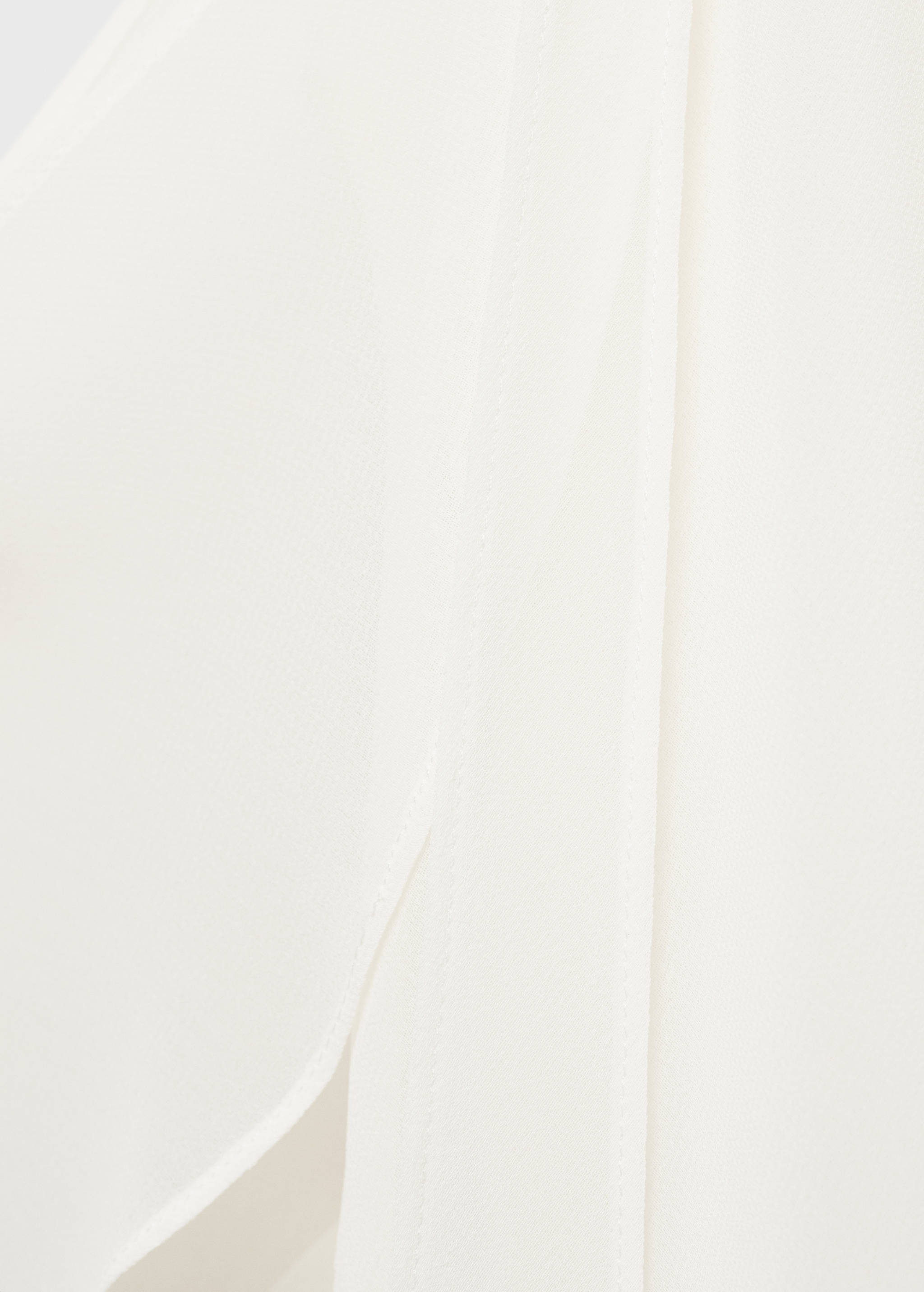 Top mit Drapierung und Blumendetail - Detail des Artikels 0