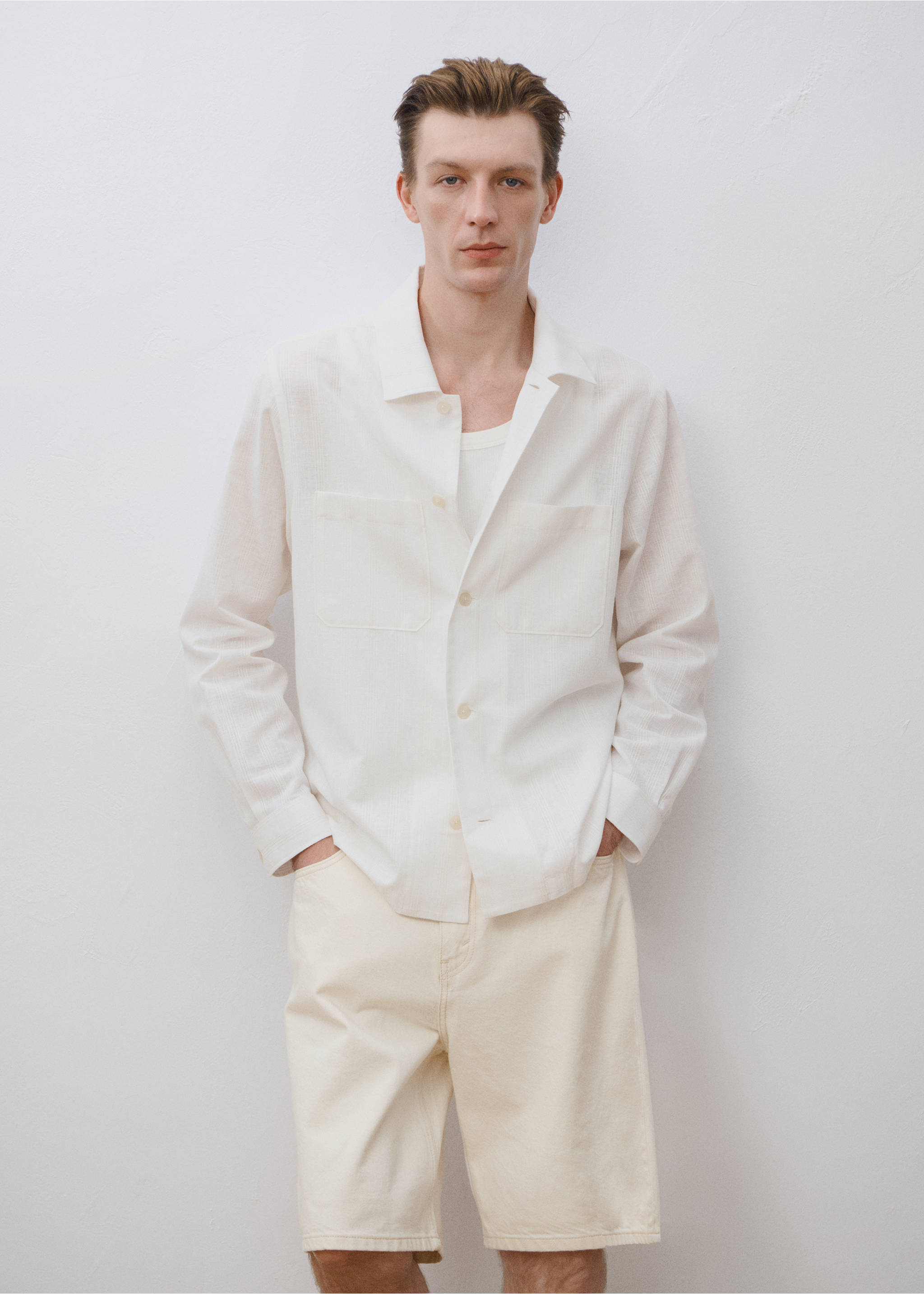 Linen-blend overshirt with pockets - Details of the article 3, Ecru. Ref: 87079216-00.