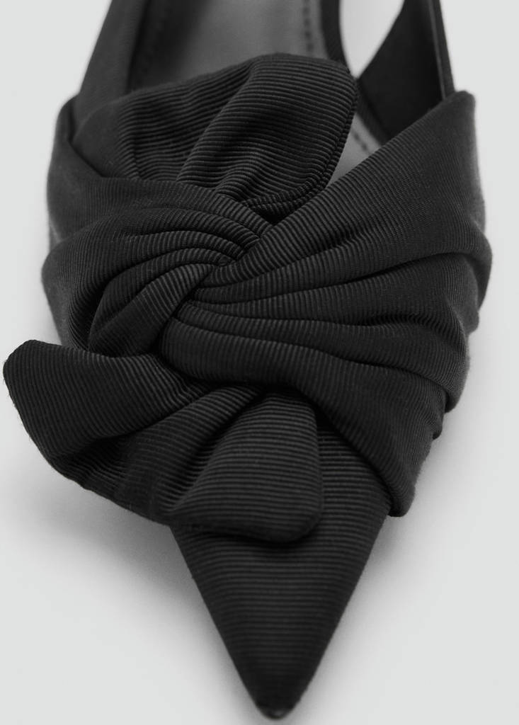 Knot heel shoes — Black