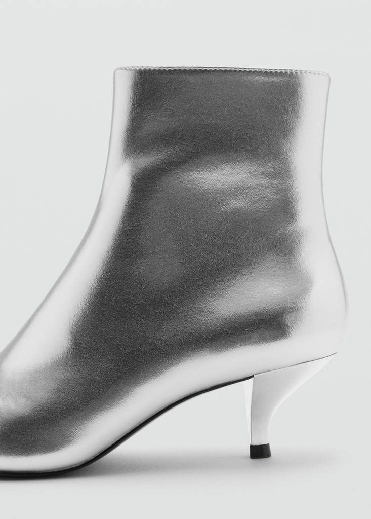Metallic-effect pointed-toe boots — Silver