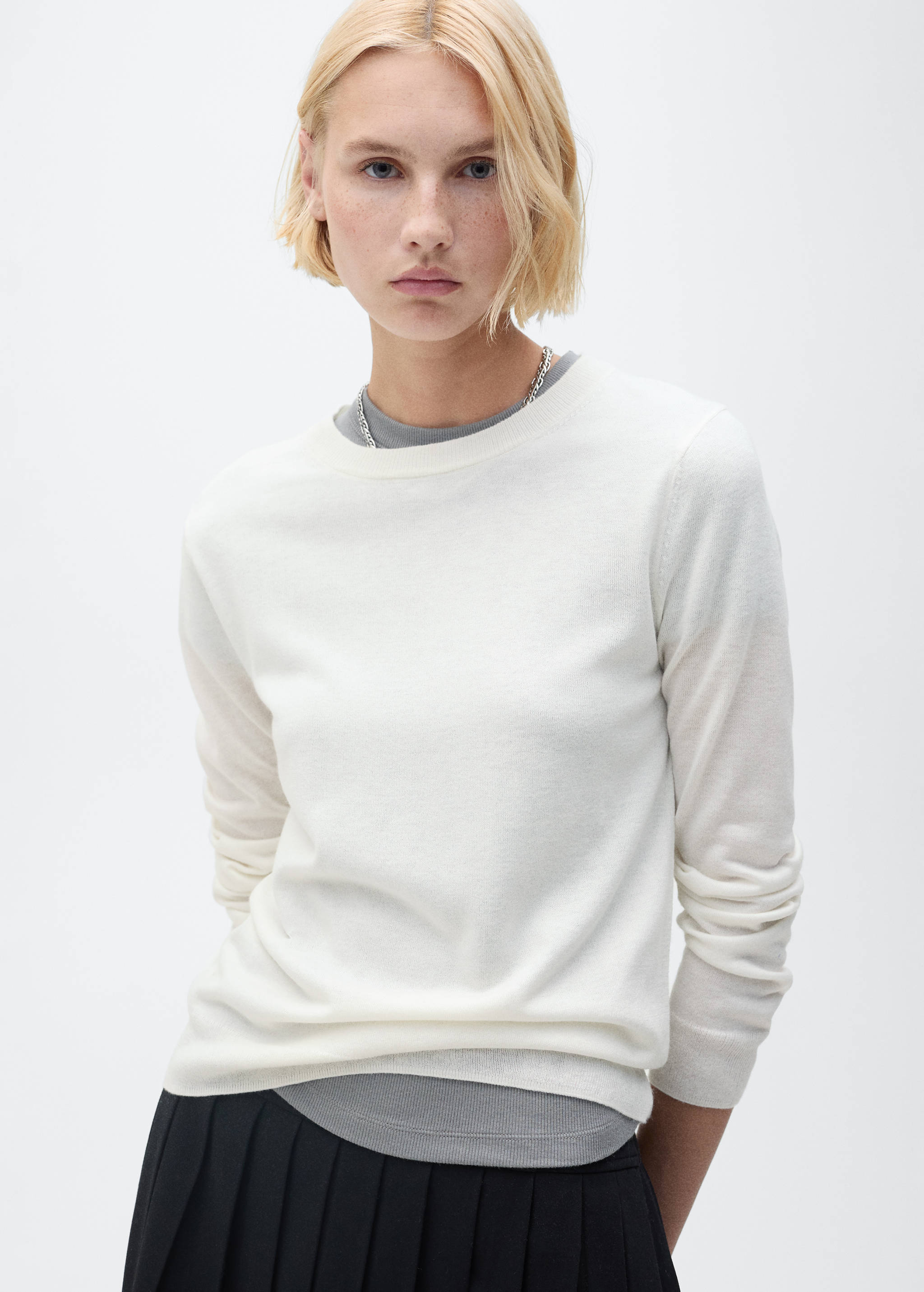 Wool-blend round-neck sweater - Medium plane