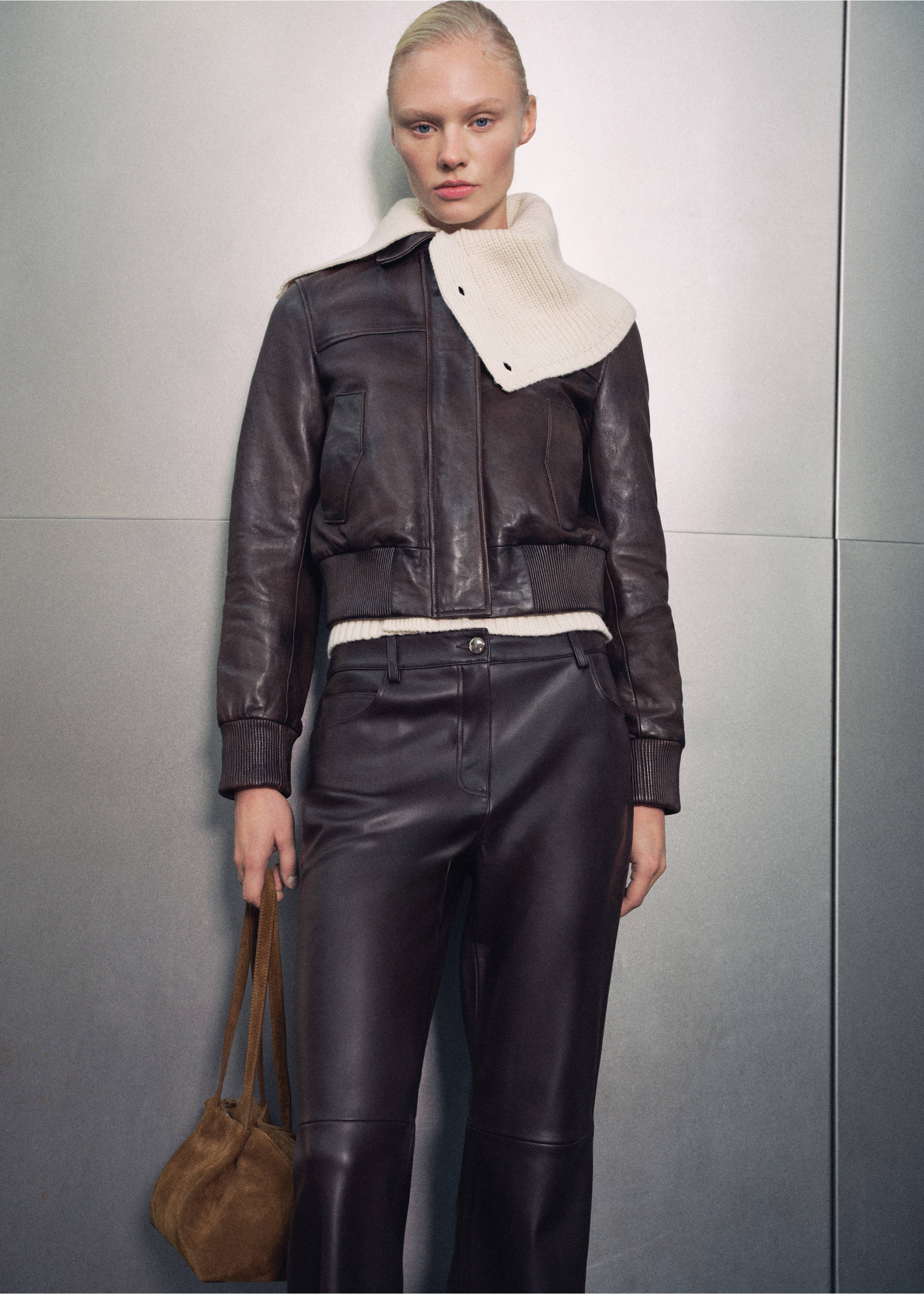 Leather bomber jacket - Medium plane, Brown. Ref: 87080440-00.