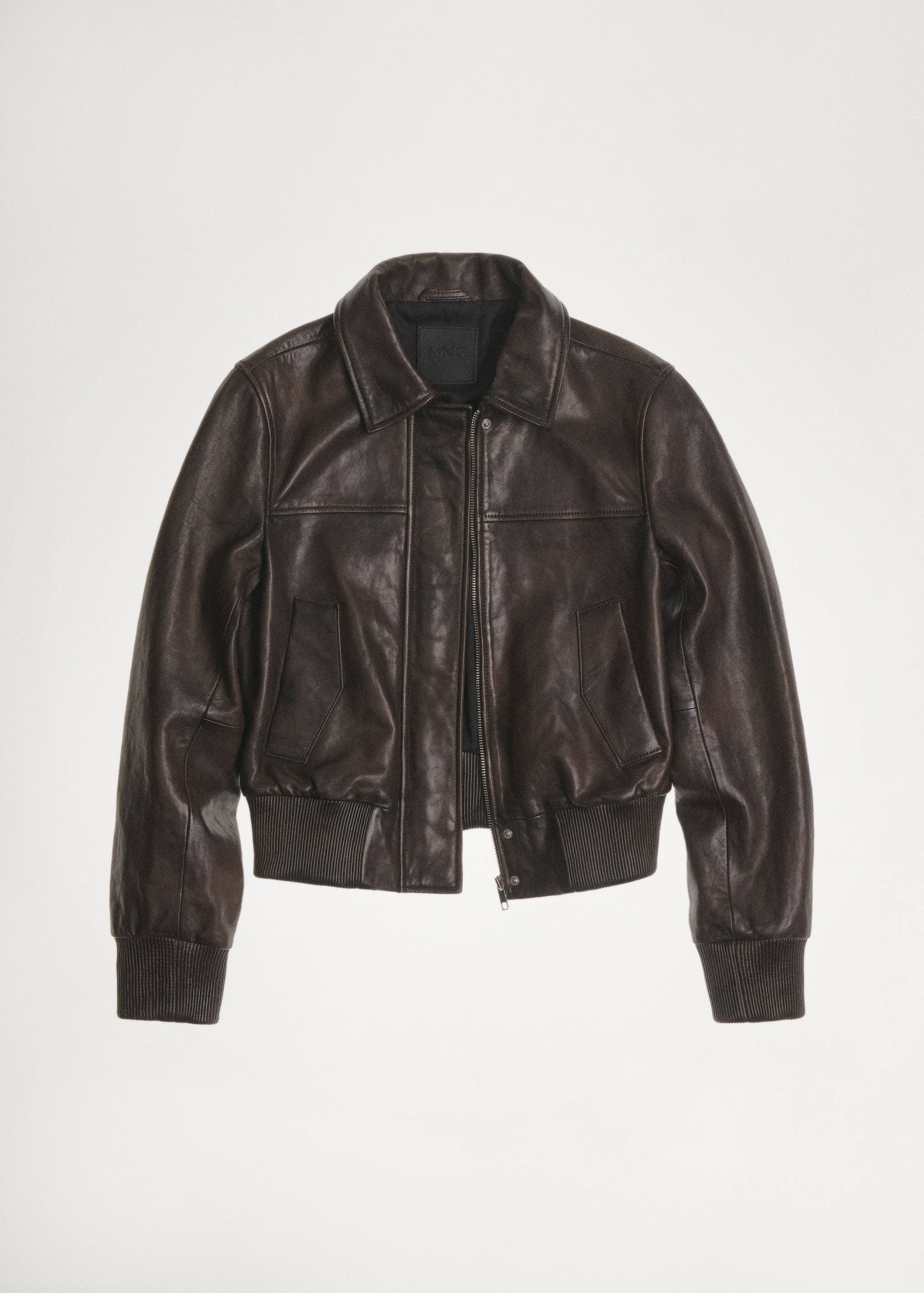 Leather bomber jacket - Details of the article 4