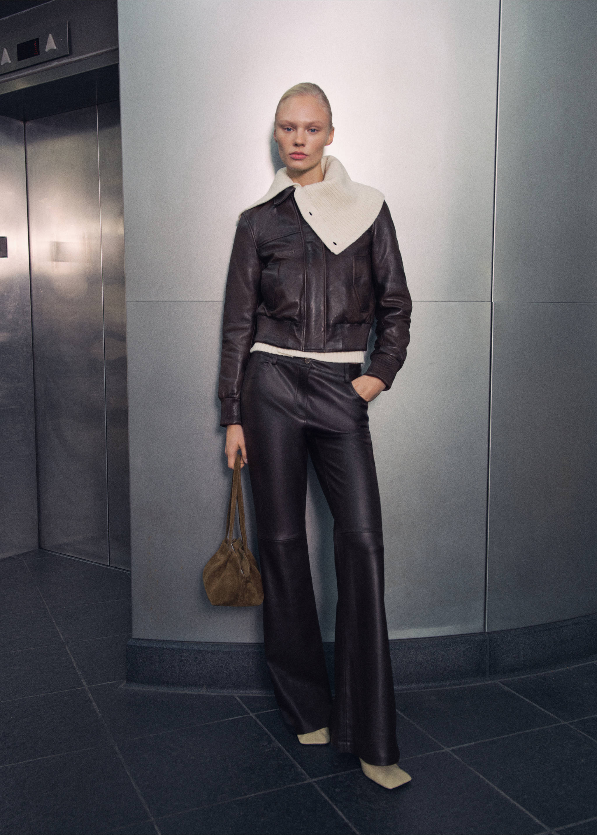 Leather bomber jacket - Details of the article 7, Brown. Ref: 87080440-00.