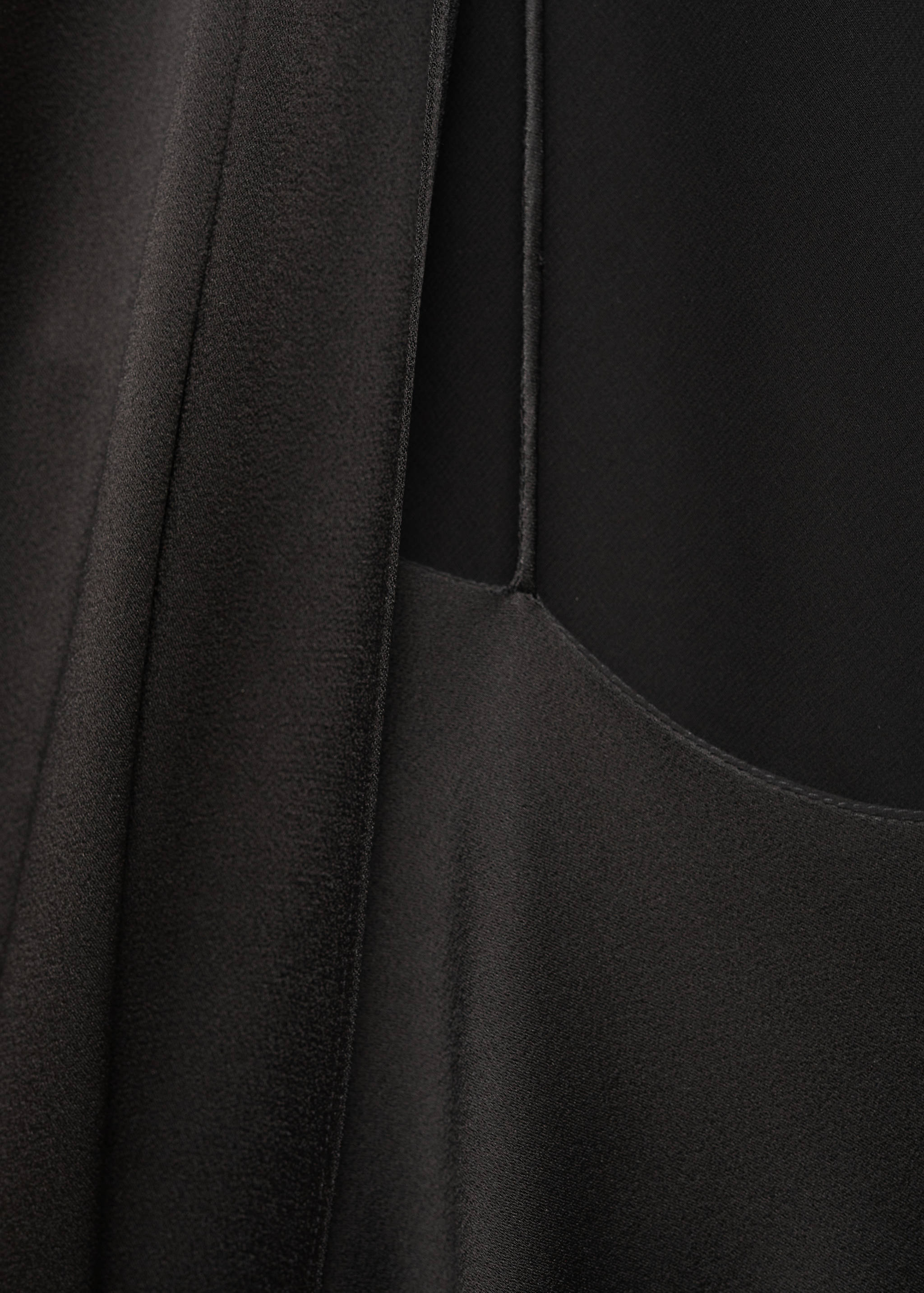 Aszimmetrikus ruha a nyakán masnival - A termék adatai 0